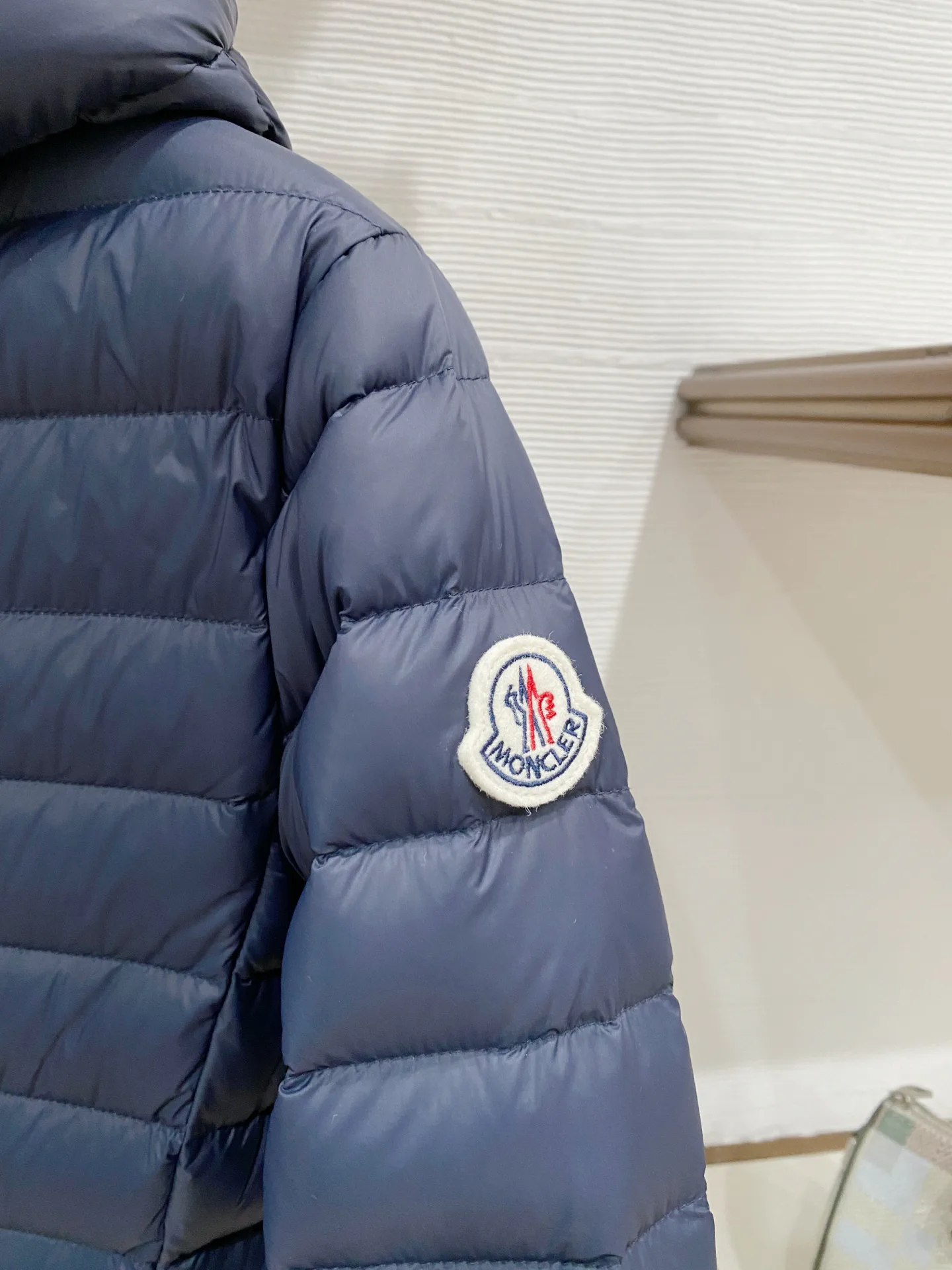 Women's Jackets And Down Jackets MONCLER 17632182