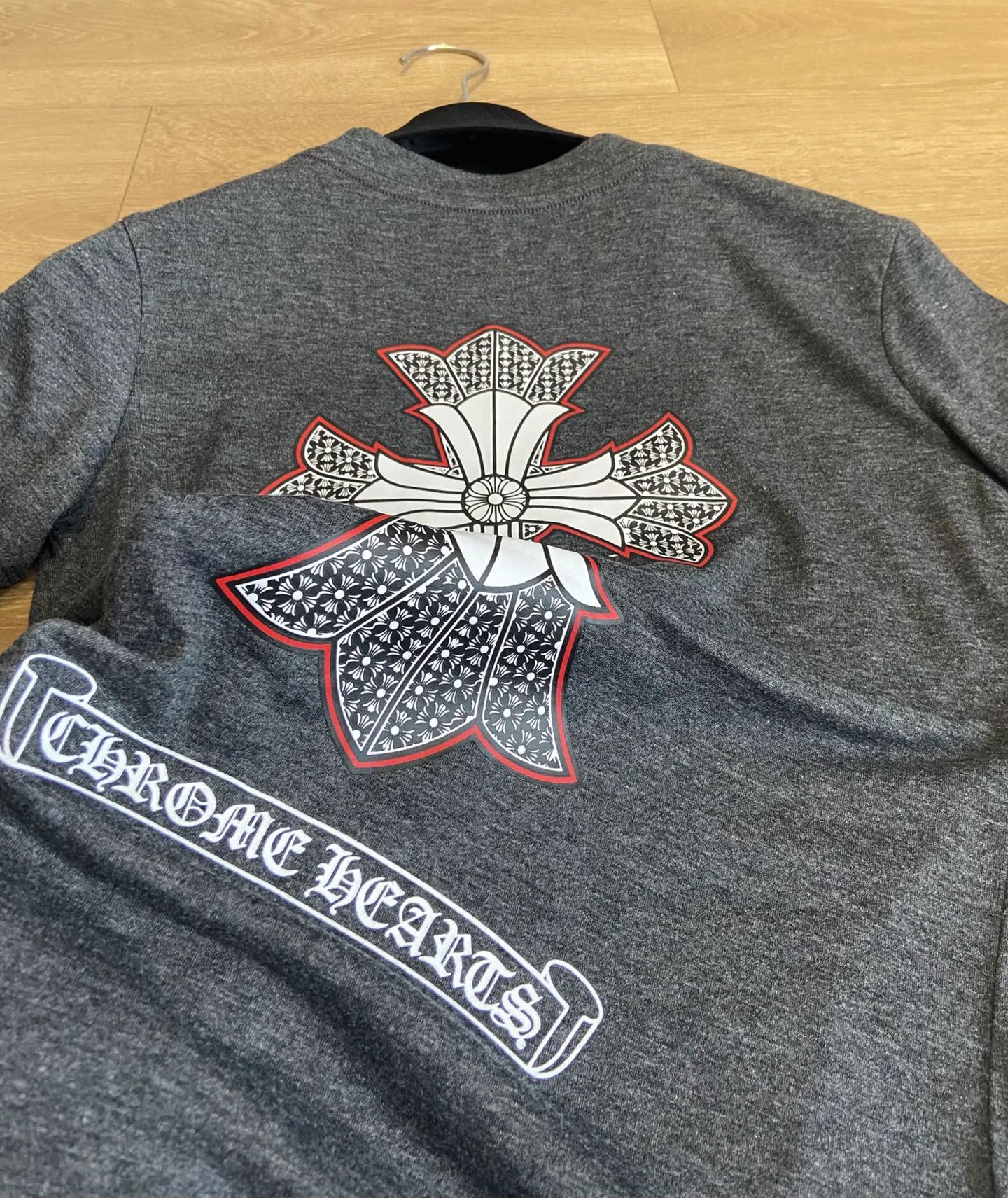 Women's T-Shirts CHROME HEARTS 17160001