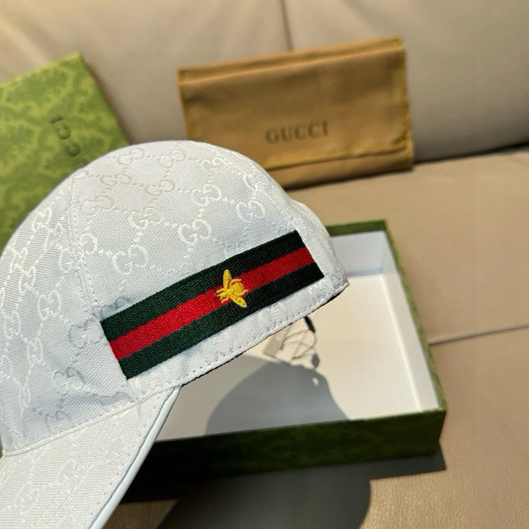 Hats GUCCI 17604850