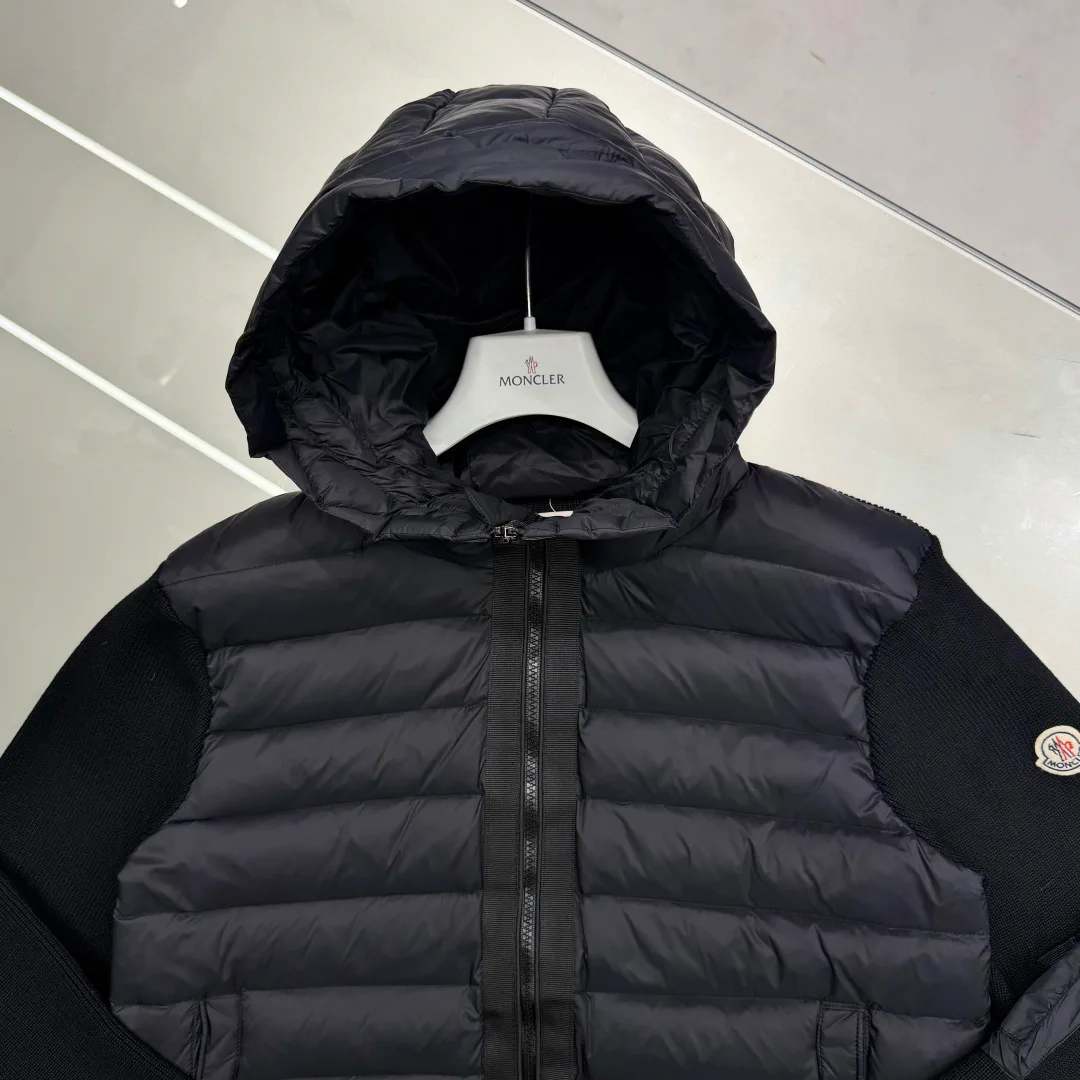 Men's Jackets And Down Jackets MONCLER 17207491