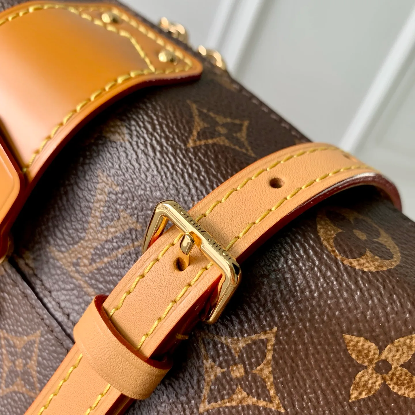 Women's Classic Handbags LOUIS VUITTON 18147462
