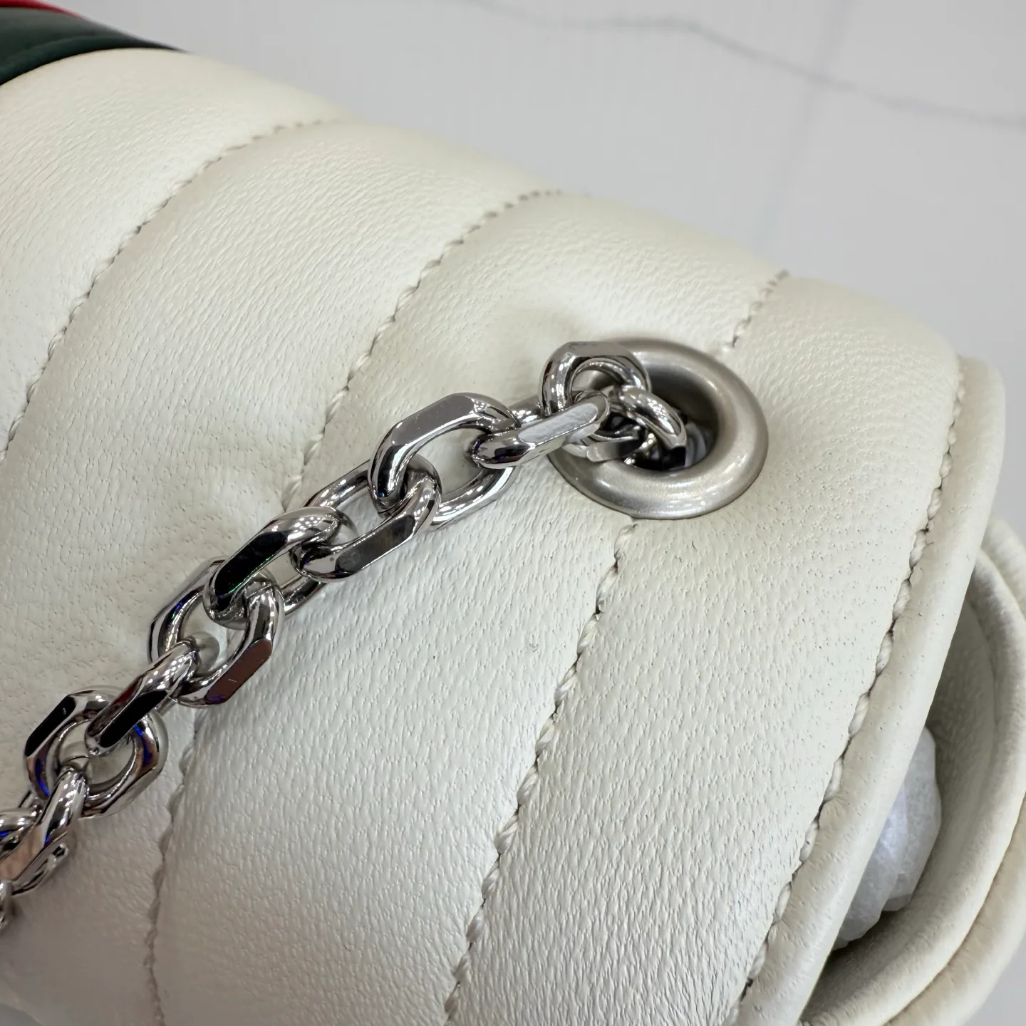 Women's Classic Handbags GUCCI 17872485