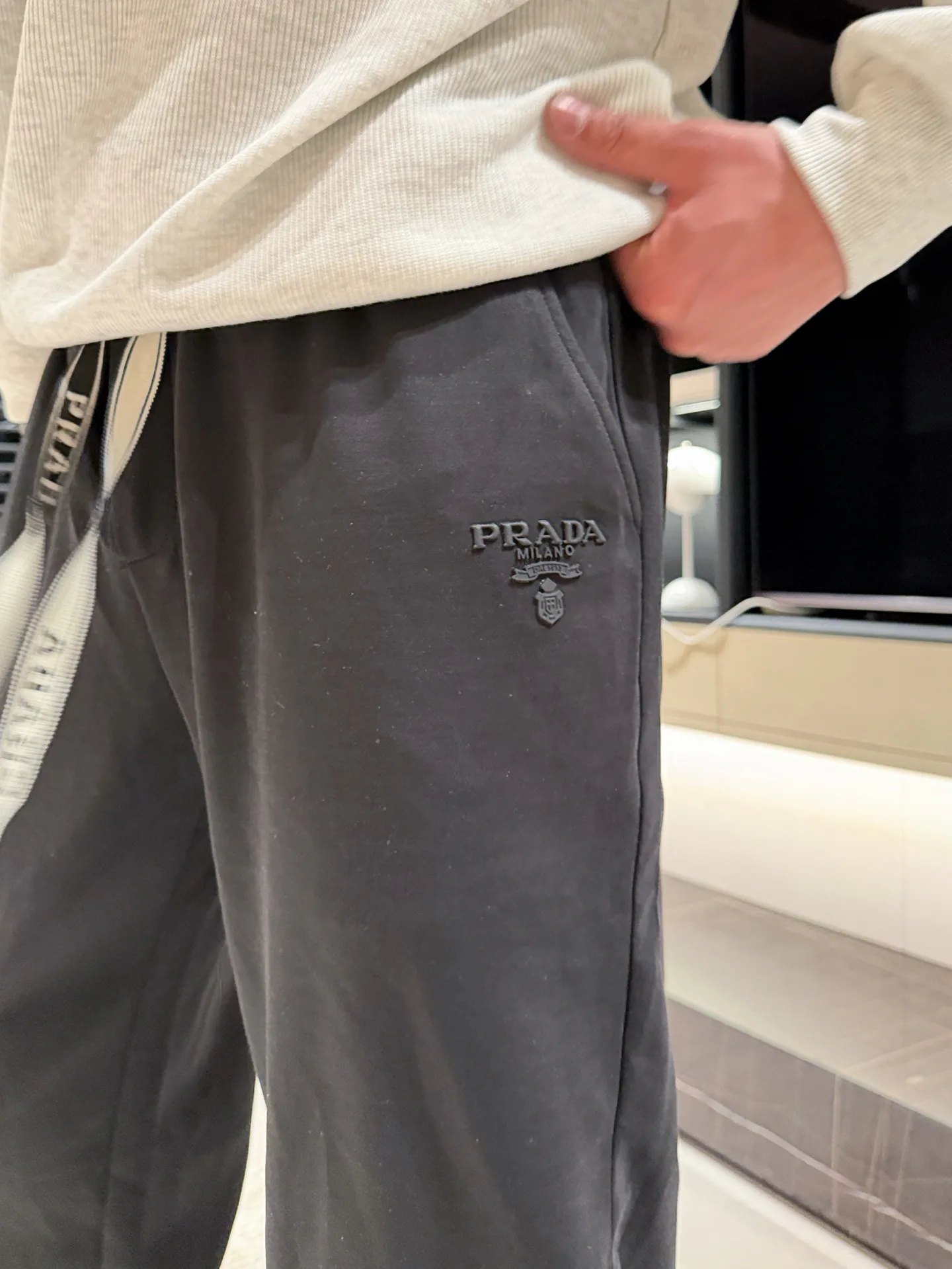 Men's Trousers PRADA 18499742