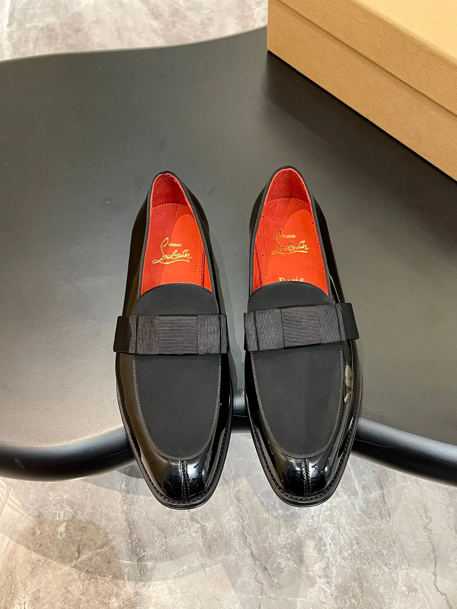 Men's Loafers And Dress Shoes CHRISTIAN LOUBOUTIN 18117251