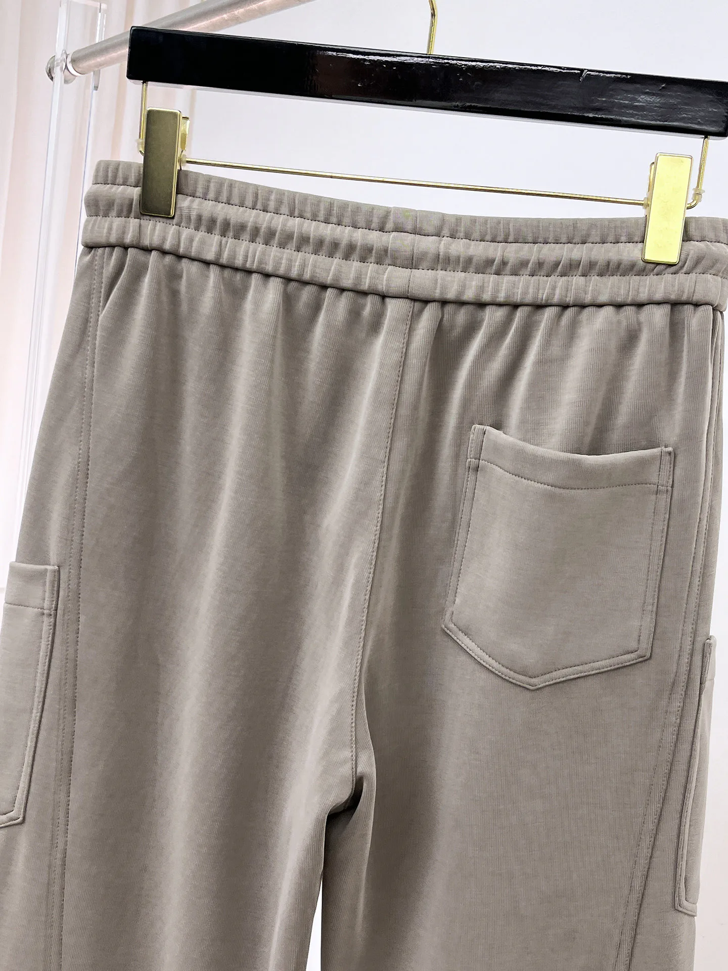 Men's Trousers LOUIS VUITTON 18399350