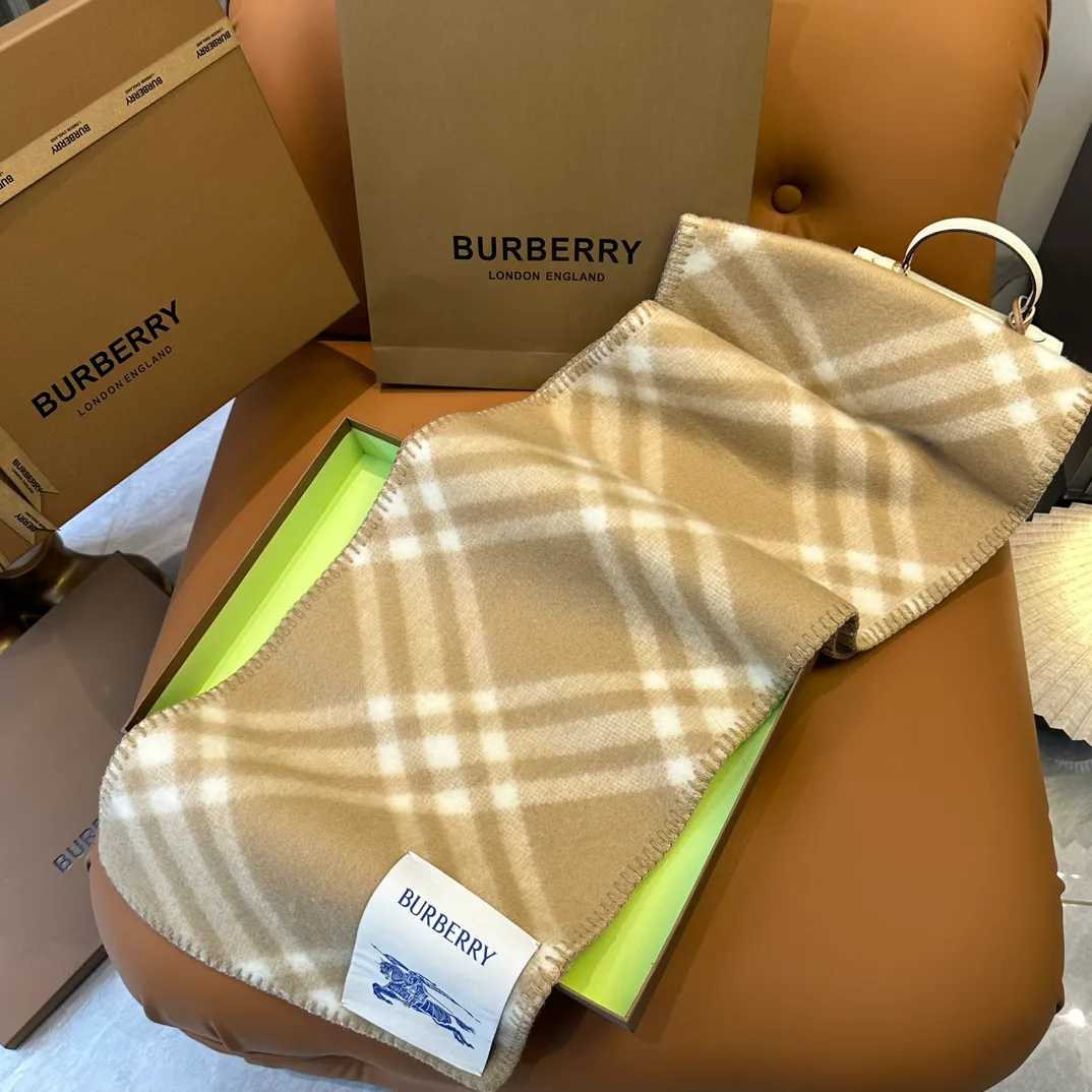 Scarves BURBERRY 18401216