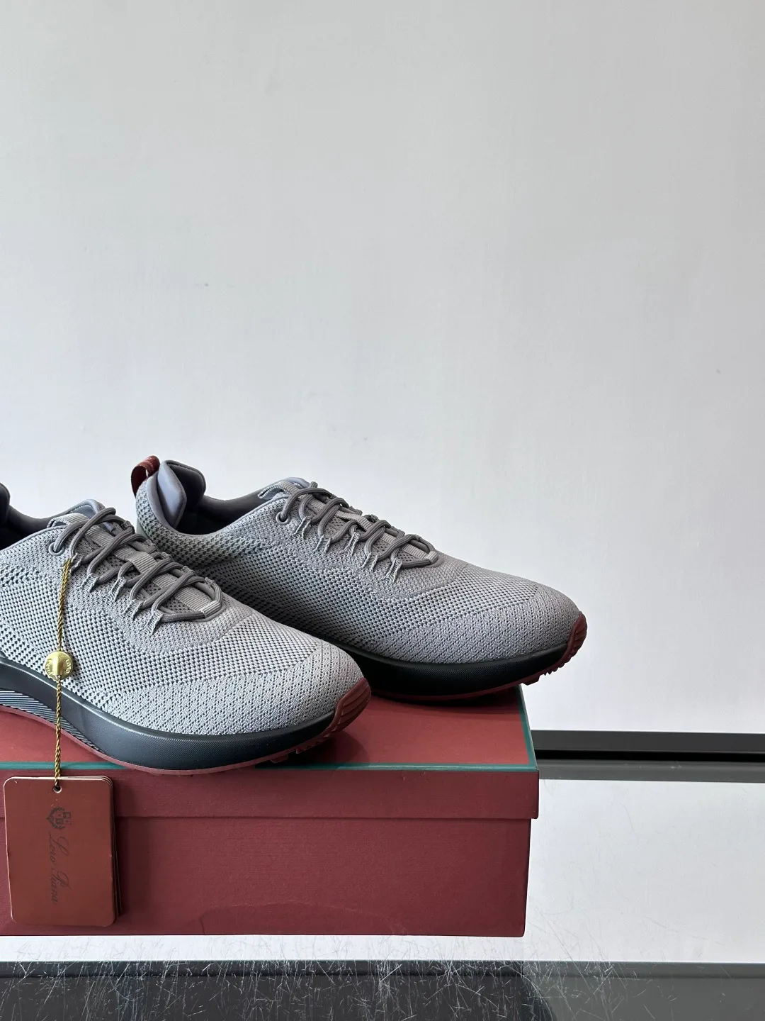 Men's Sneakers LORO PIANA 18265124