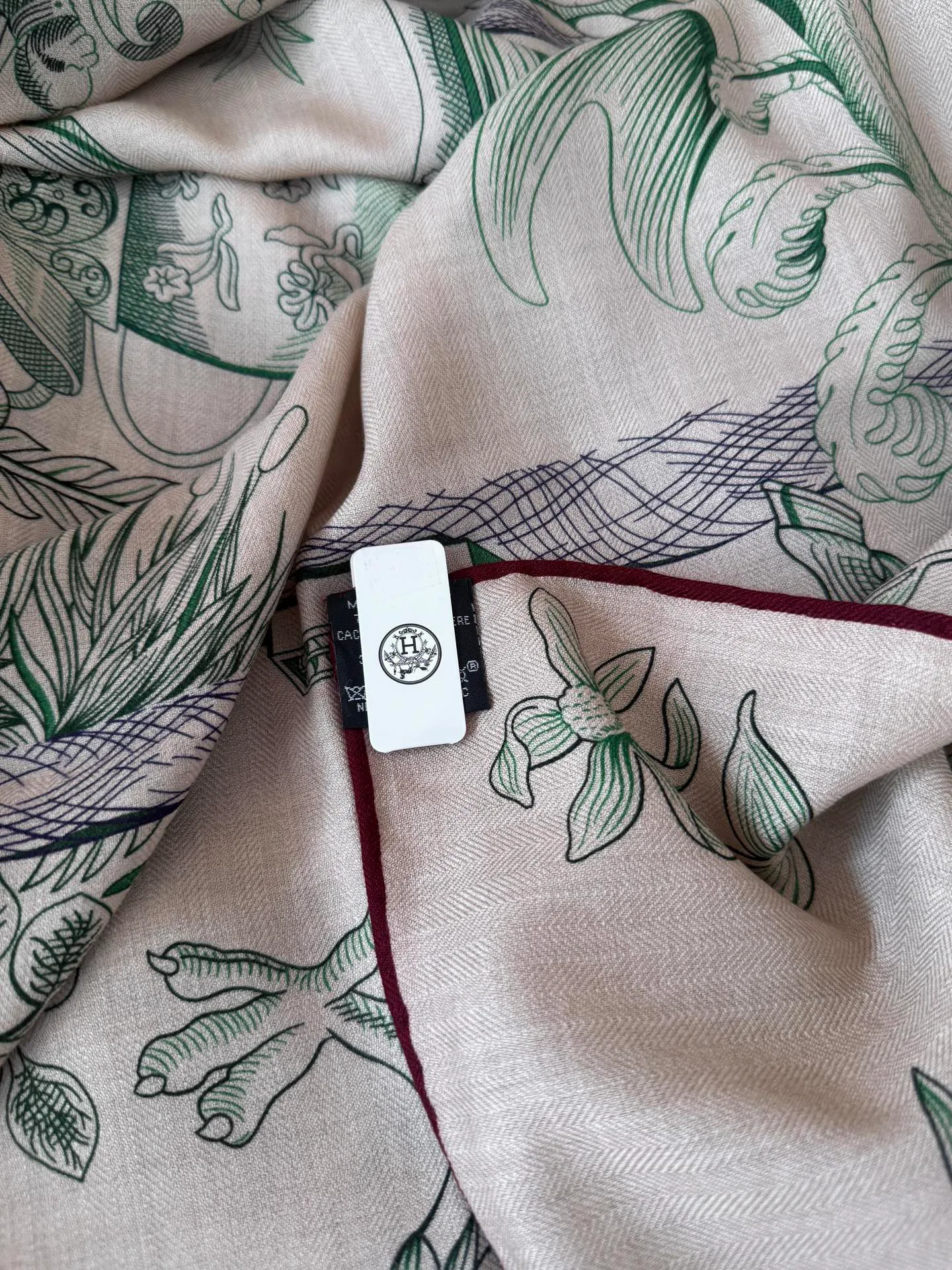 Silk Scarves HERMES 18474411