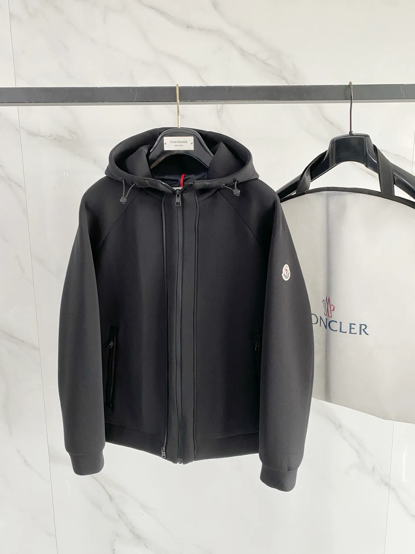 Men's Jackets And Down Jackets MONCLER 18510171