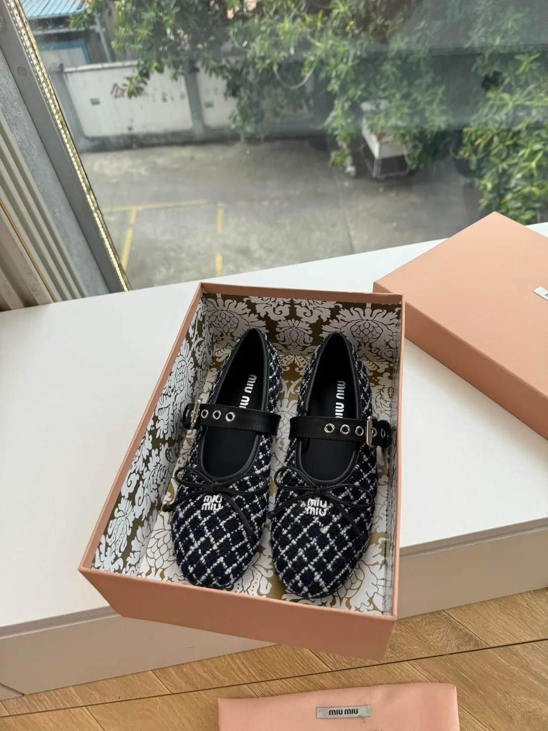 Women's Ballet Flats MIU MIU 18414295