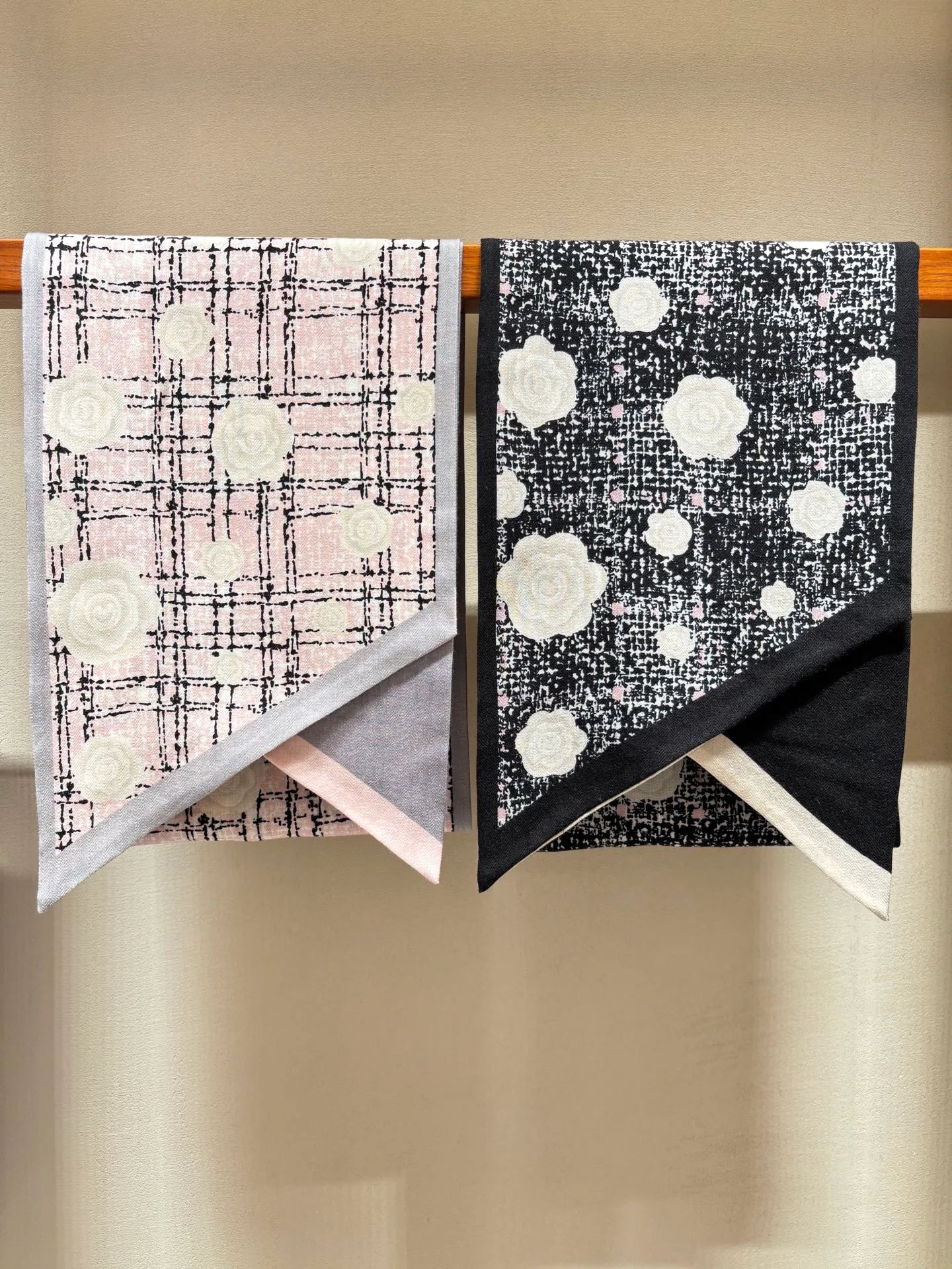 Scarves CHANEL 18093440