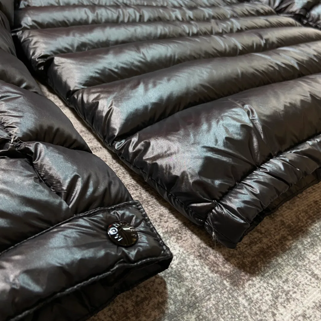 Куртки И Пуховики Мужские Moncler 18658686