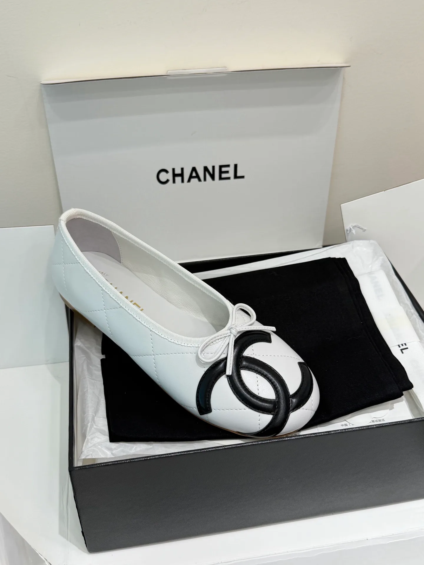 Women's Ballet Flats CHANEL 18363593