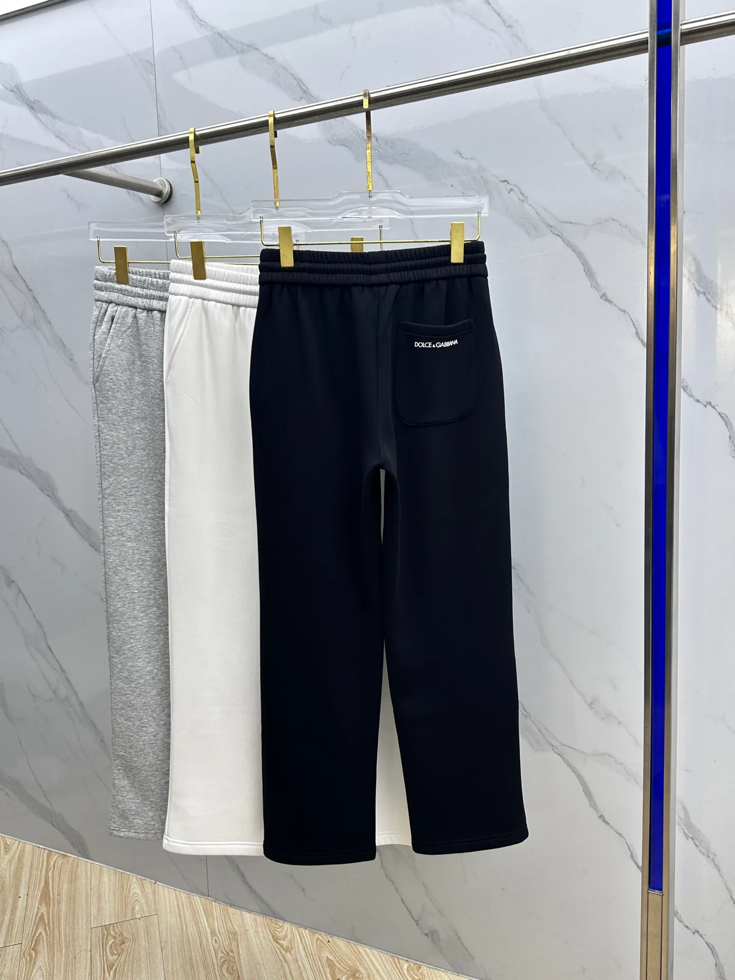 Men's Trousers DOLCE & GABBANA 18246670