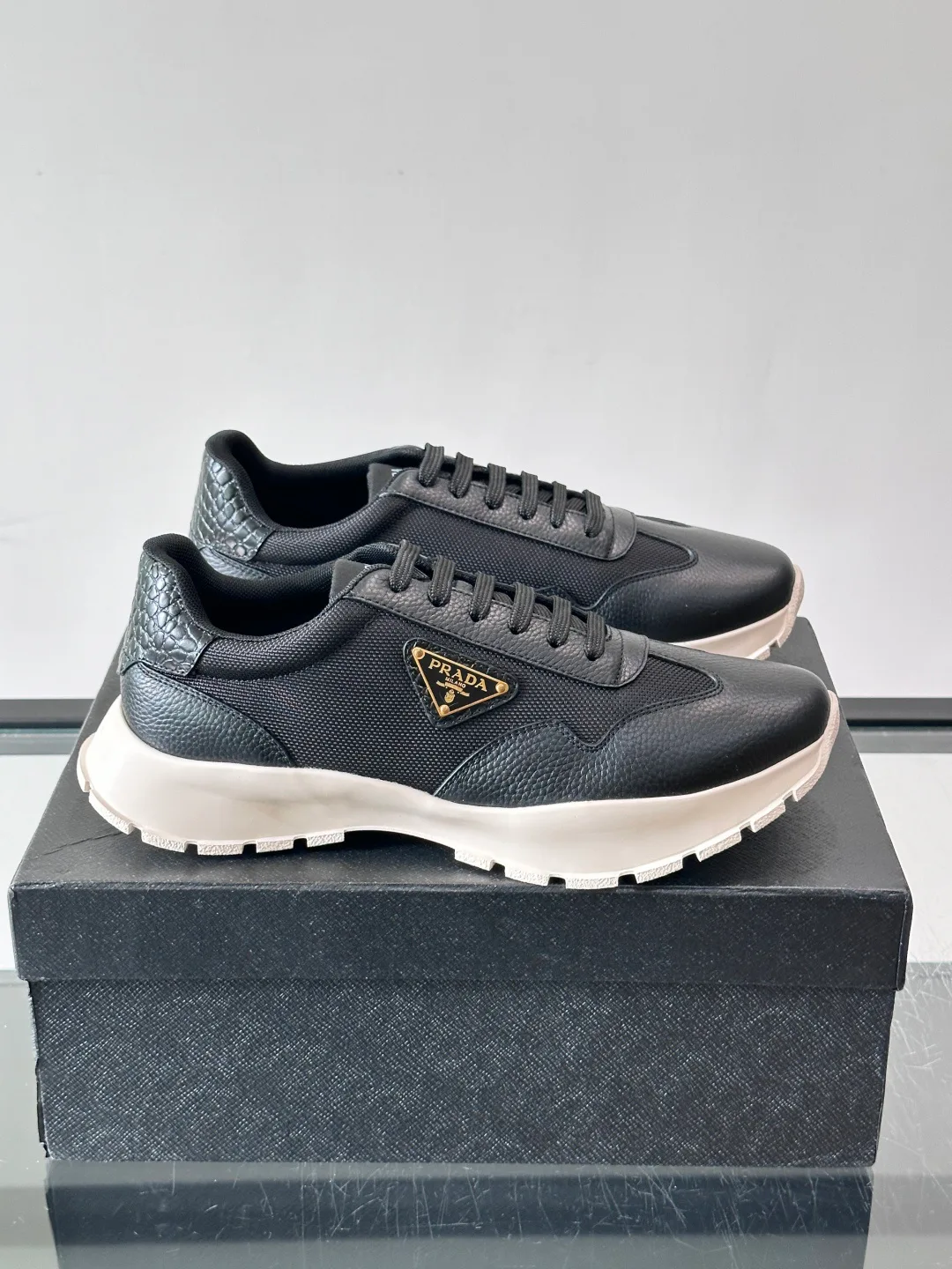 Men's Sneakers PRADA 17982157