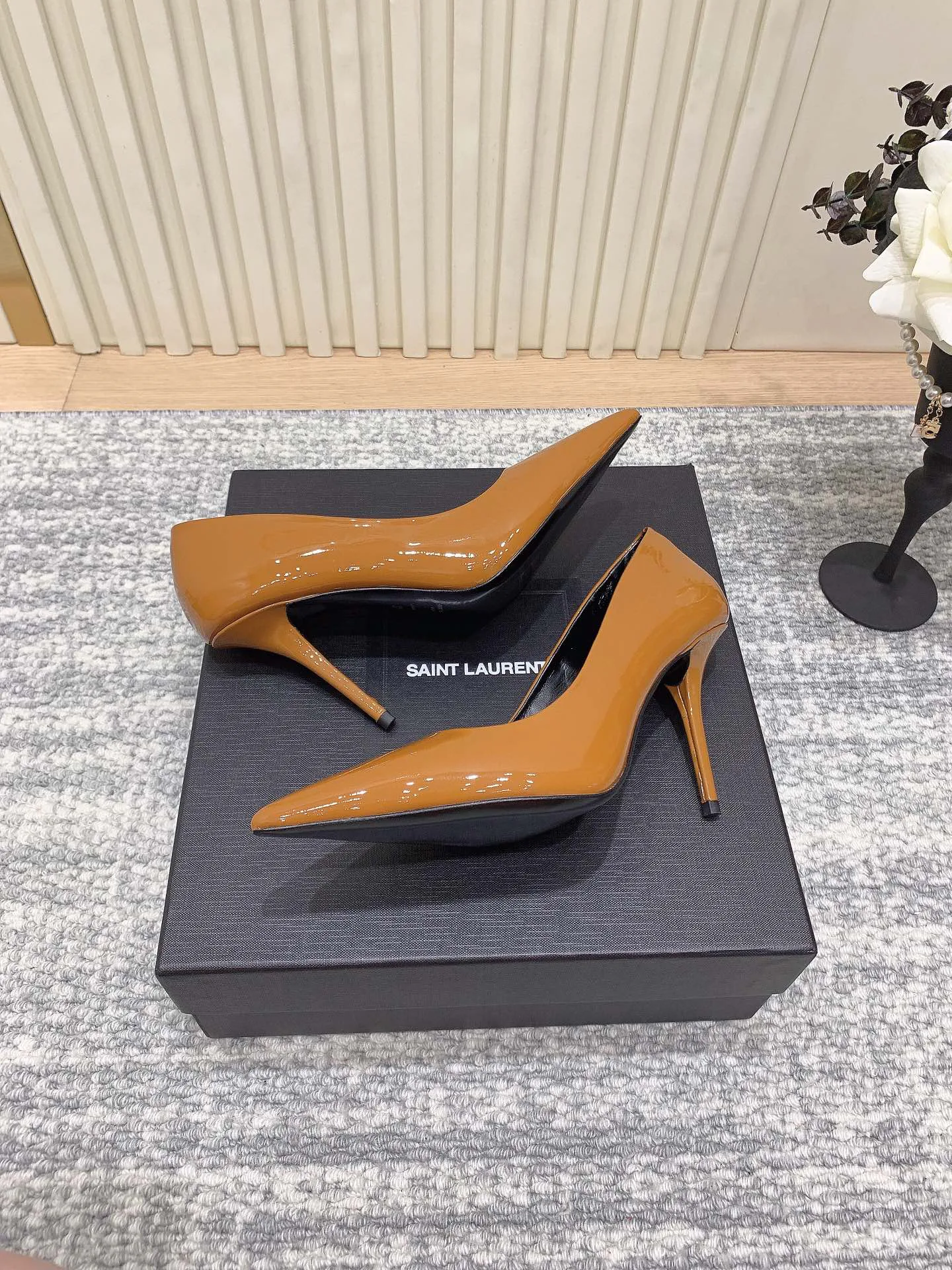 Women's Heels SAINT LAURENT 17431950