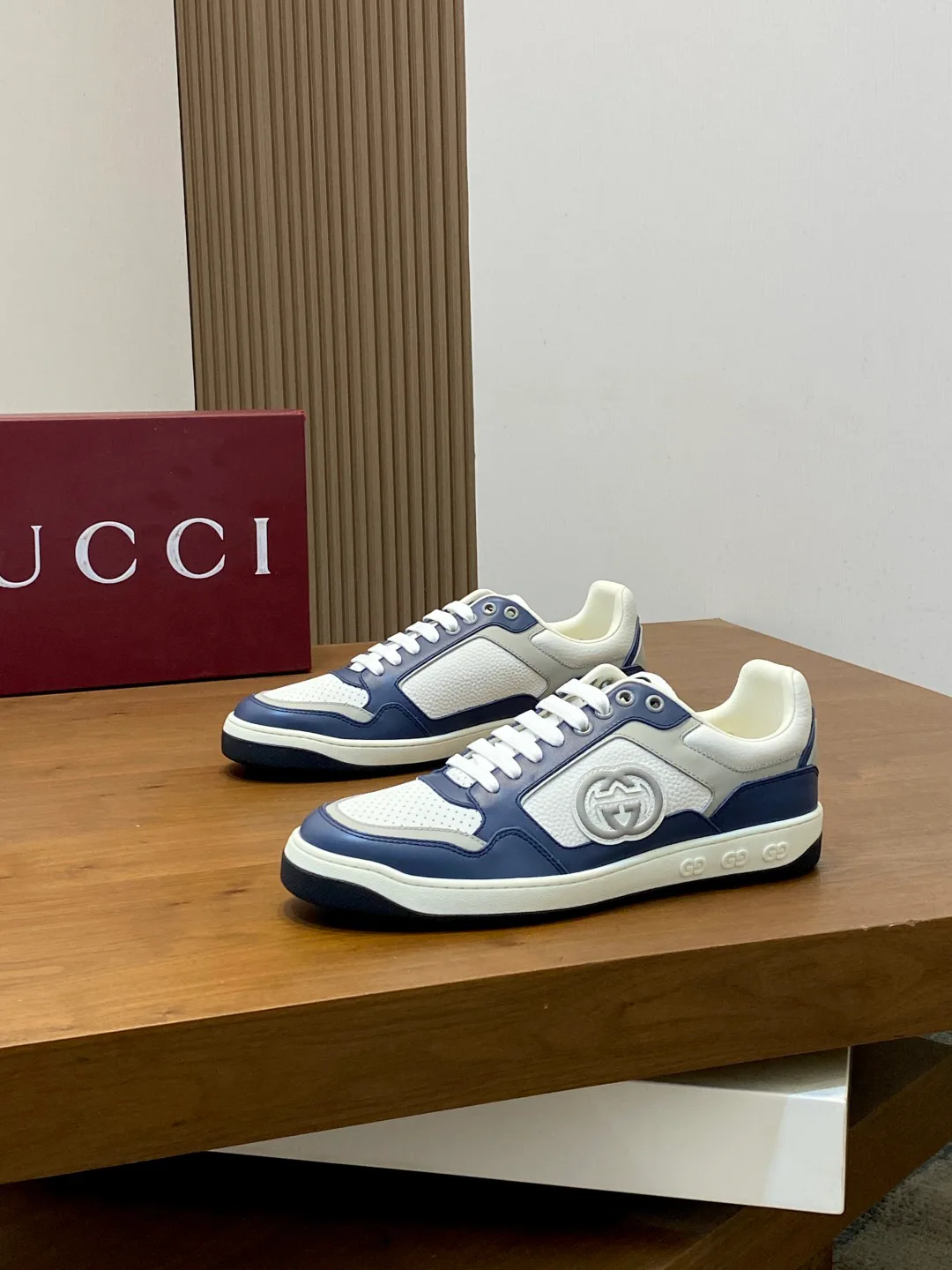 Men's Sneakers GUCCI 18078988