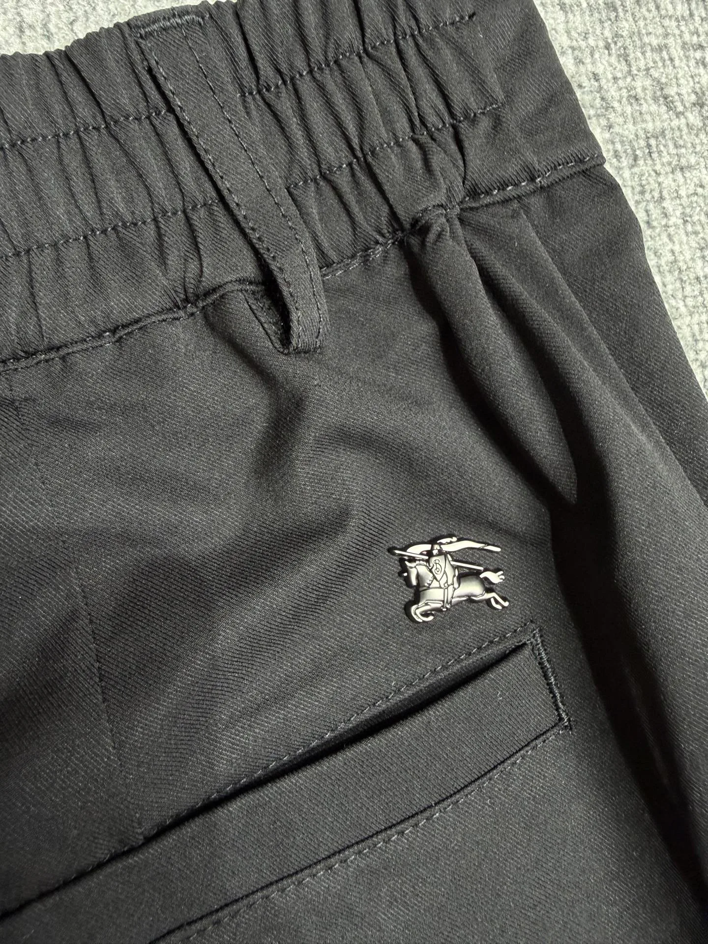Men's Trousers BURBERRY 17853012