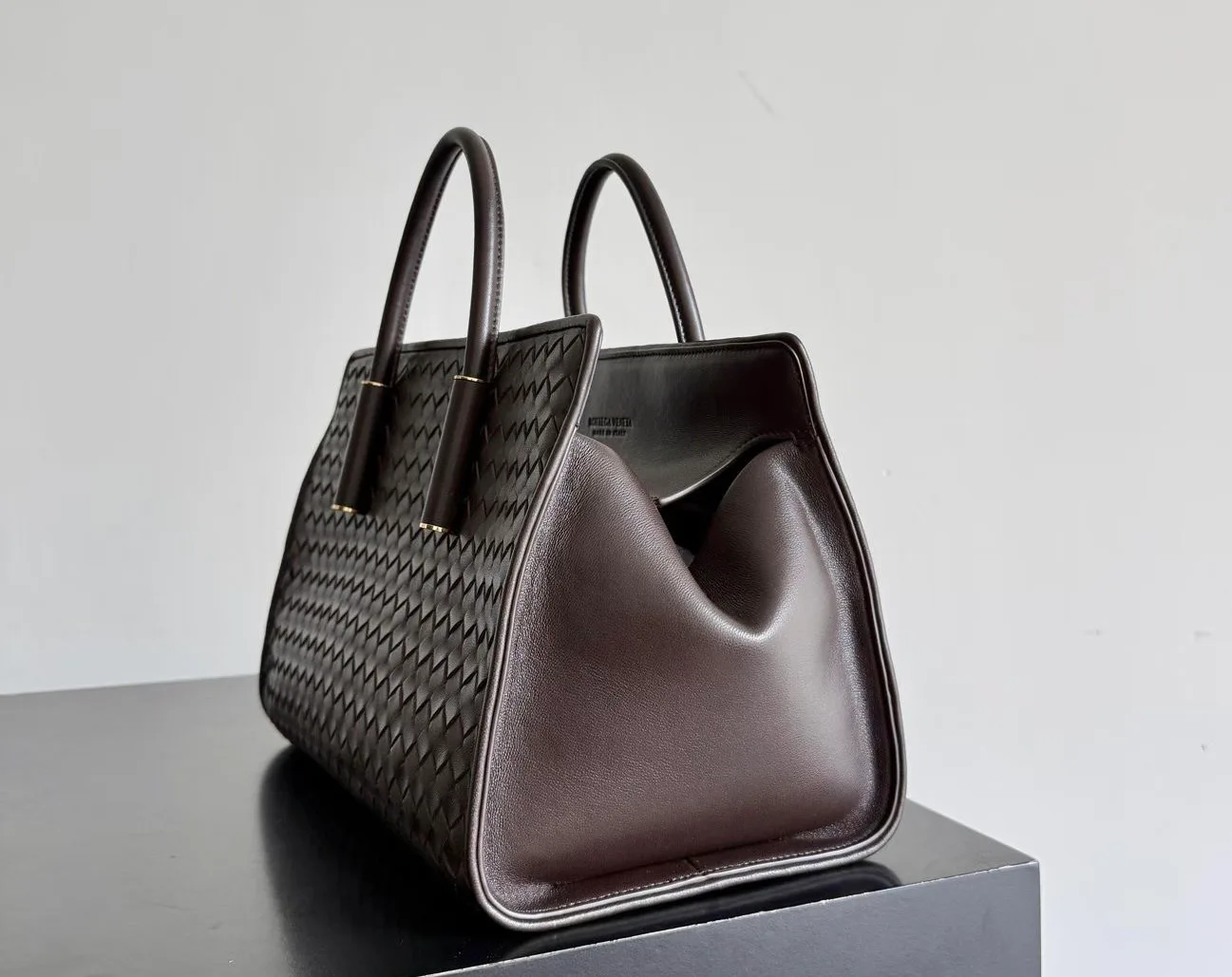 Women's Classic Handbags BOTTEGA VENETA 17974002