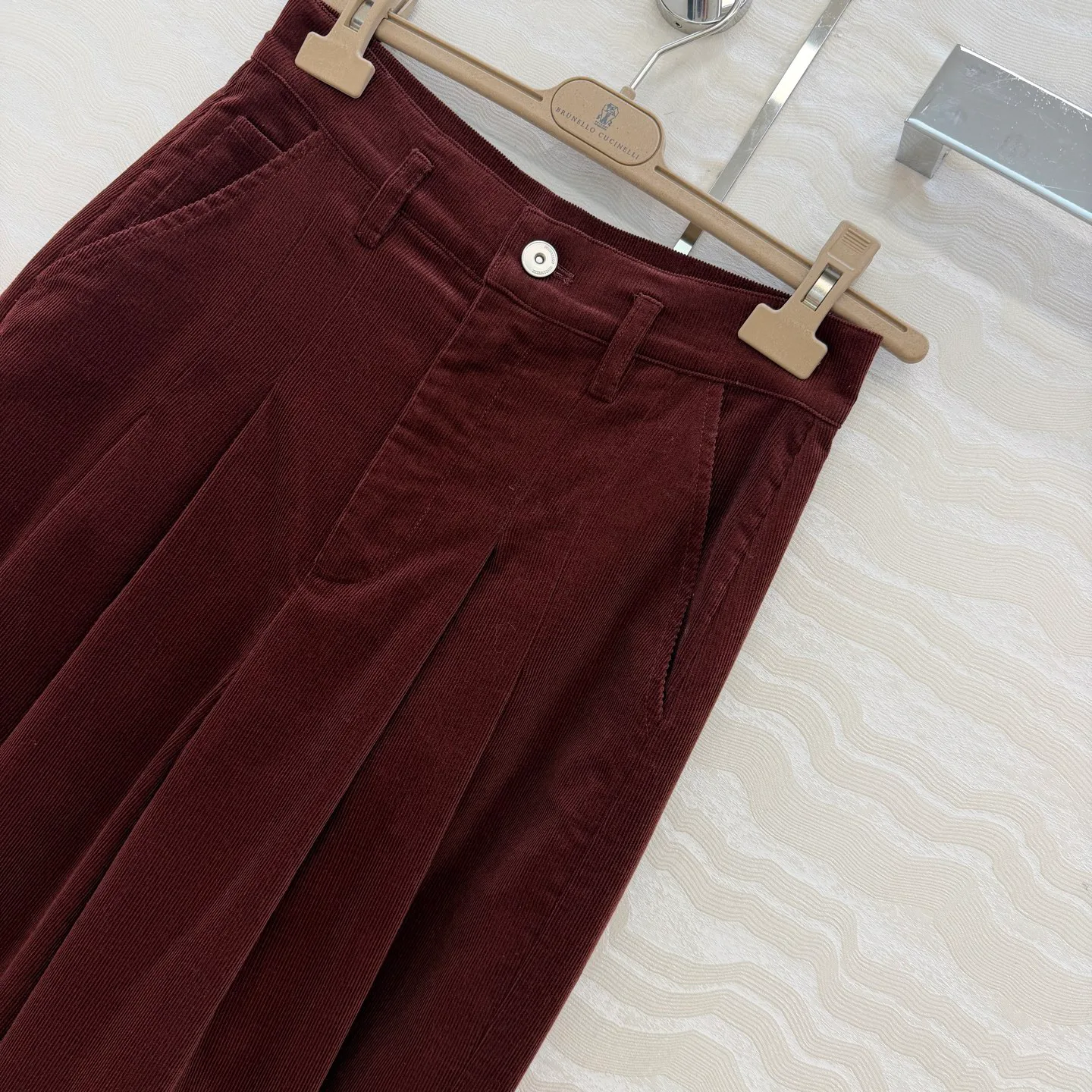 Women's Trousers BRUNELLO CUCINELLI 18402485