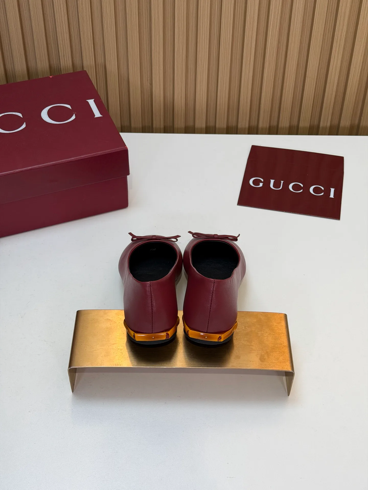 Women's Ballet Flats GUCCI 18083634