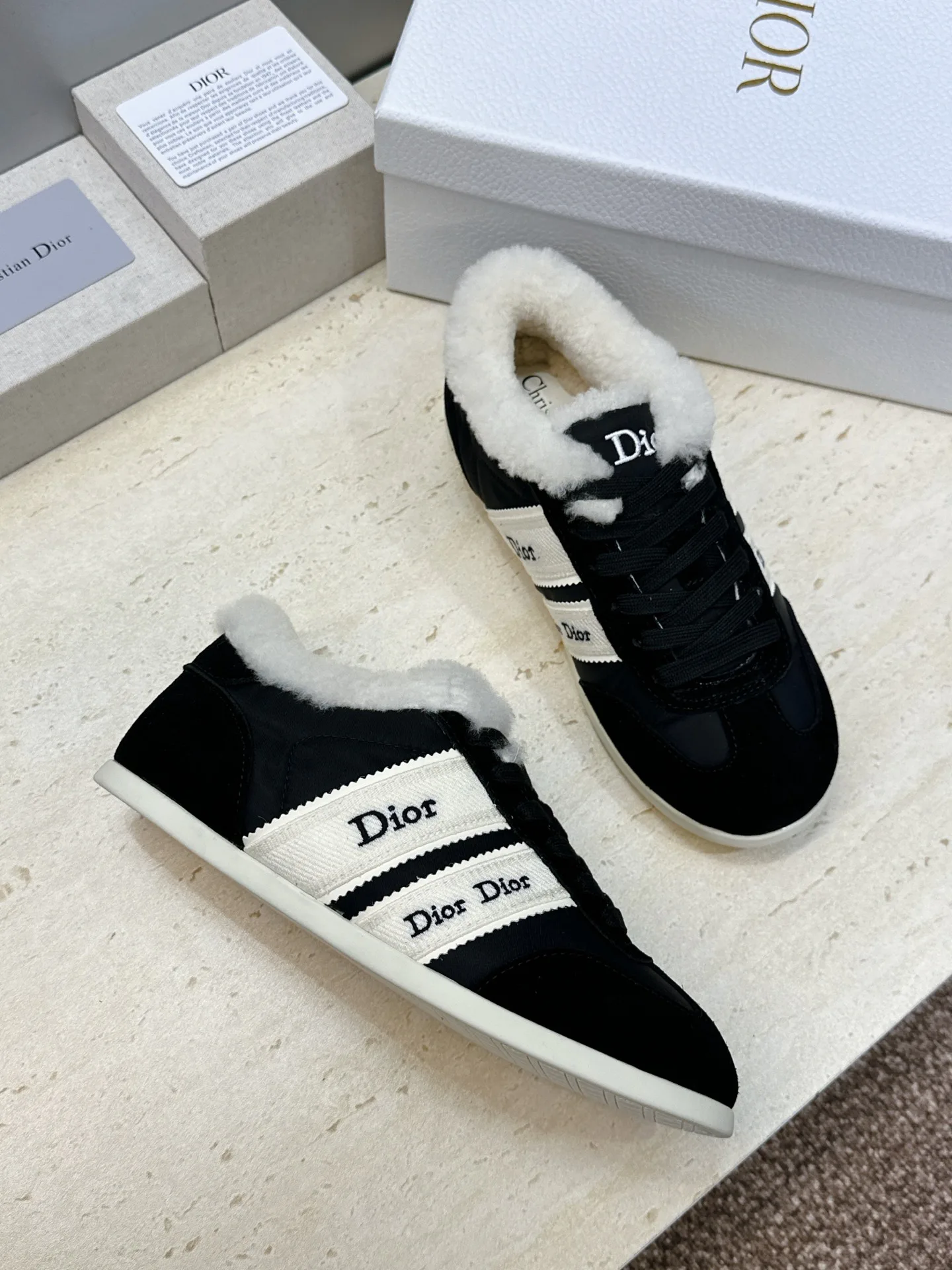 Women's Sneakers CHRISTIAN DIOR 18247835