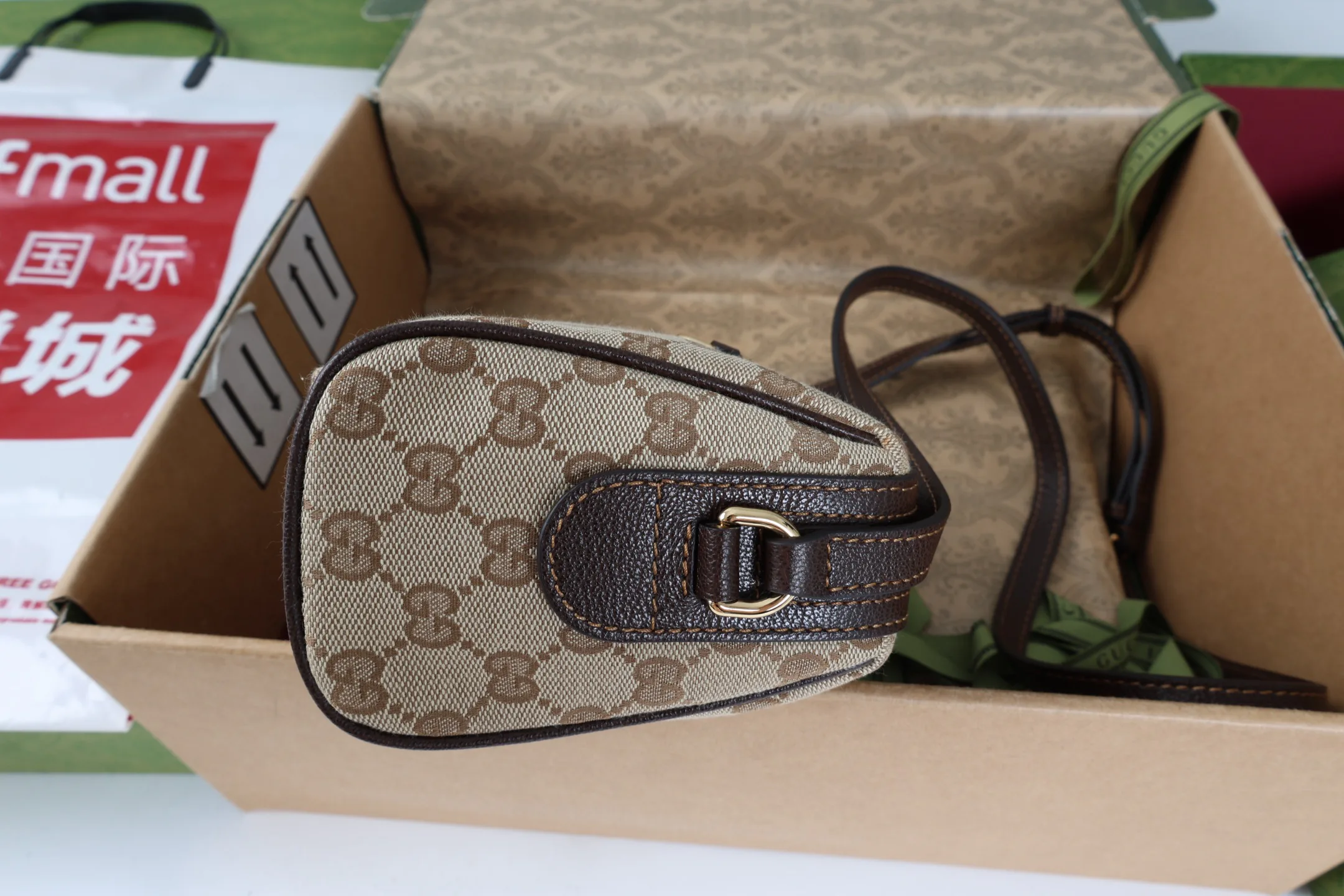 Women's Classic Handbags GUCCI 18004846