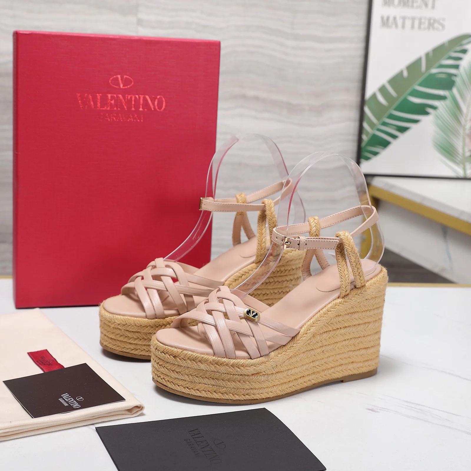 Women's Open-Toe Sandals VALENTINO 18346928