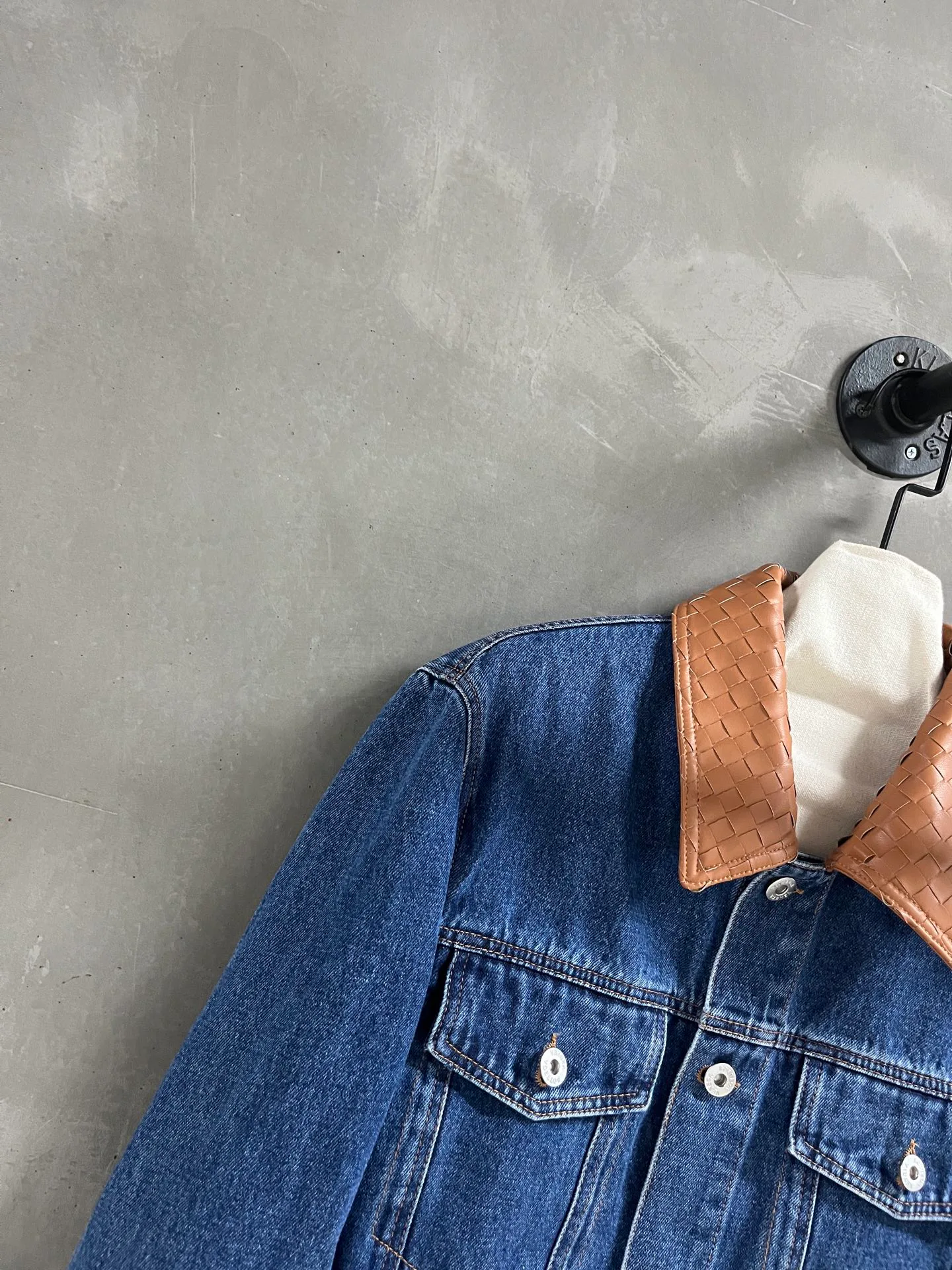 Women's Jackets And Down Jackets BOTTEGA VENETA 18172890