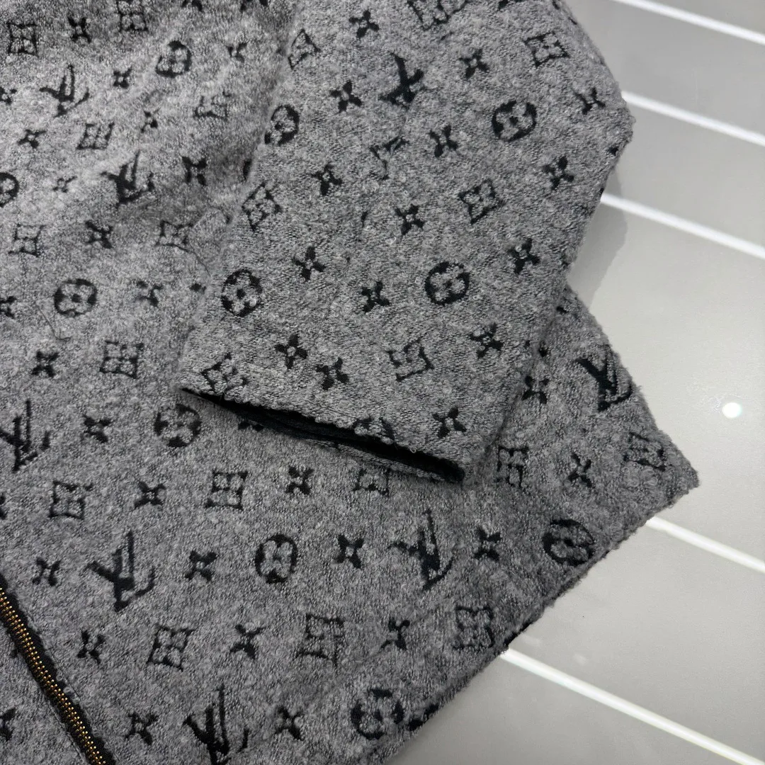 Куртки И Пуховики Мужские Louis Vuitton 18630885
