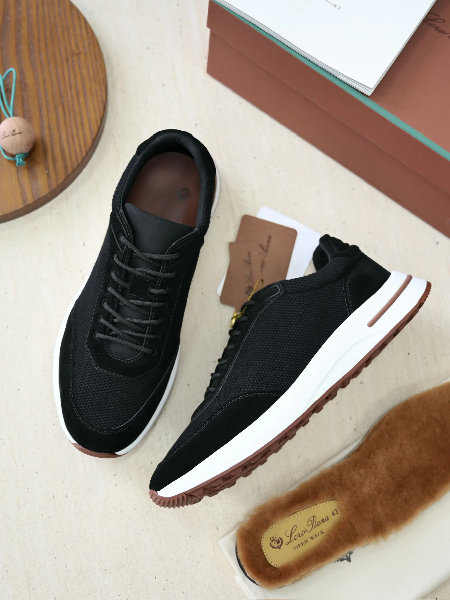 Men's Sneakers LORO PIANA 18382806