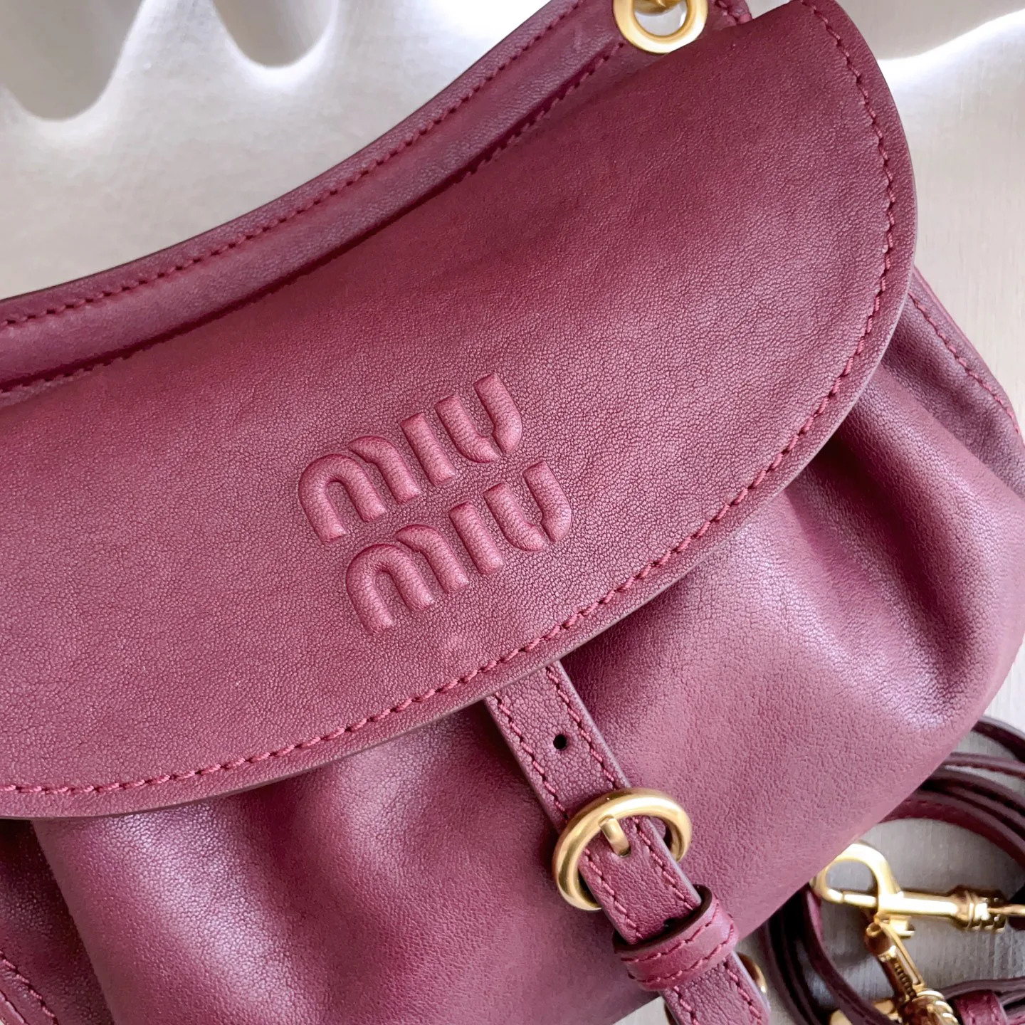 Классические Сумки Женские Miu Miu 18602470