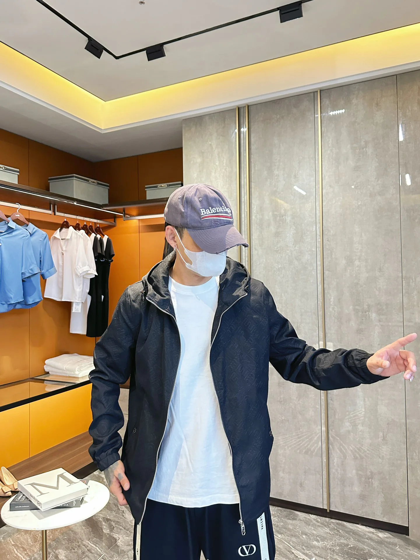 Men's Jackets And Down Jackets FENDI 18197292
