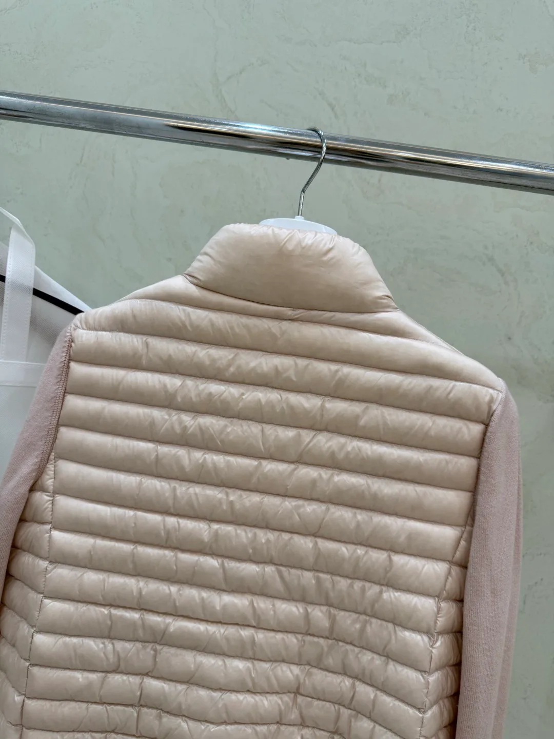 Women's Jackets And Down Jackets MONCLER 17918889