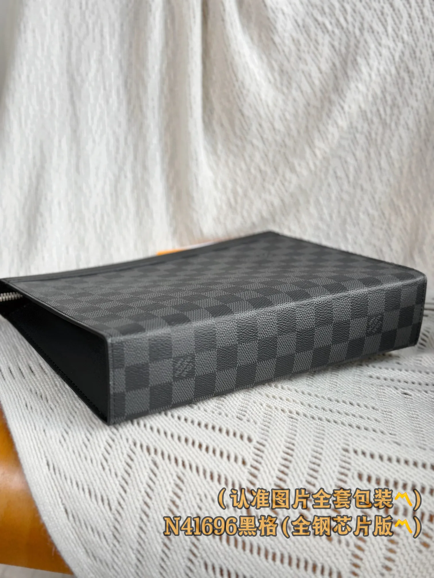 Women's Clutches LOUIS VUITTON 18148141