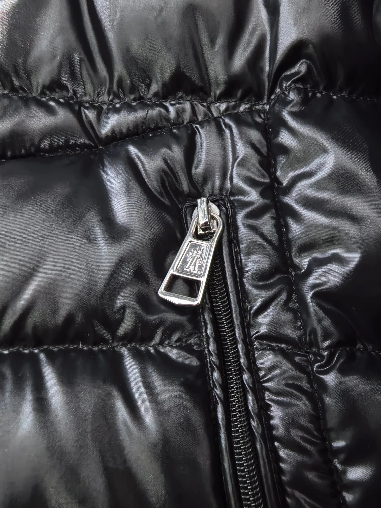 Куртки И Пуховики Мужские Moncler 18683760