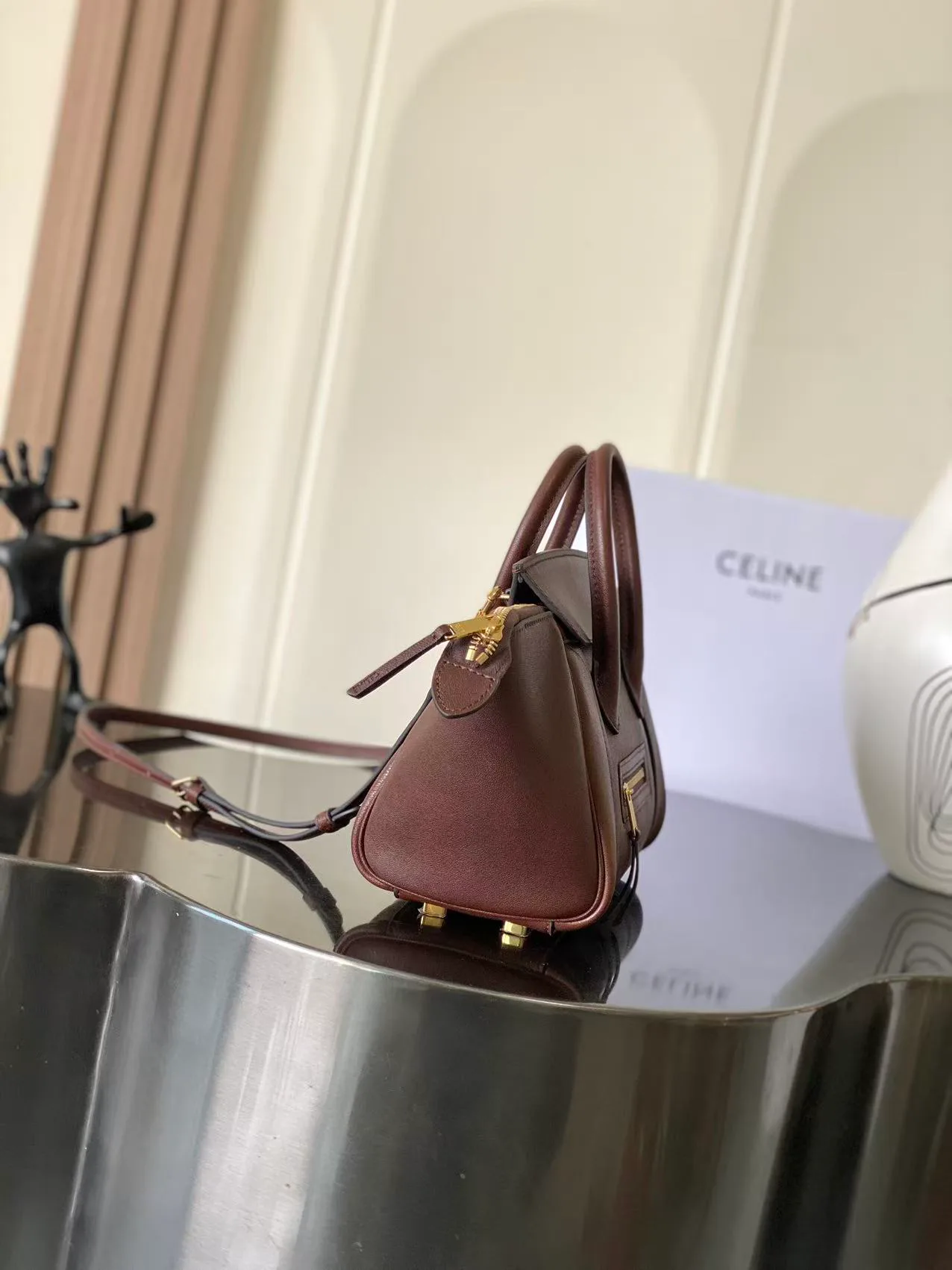 Women's Classic Handbags CELINE 18310364