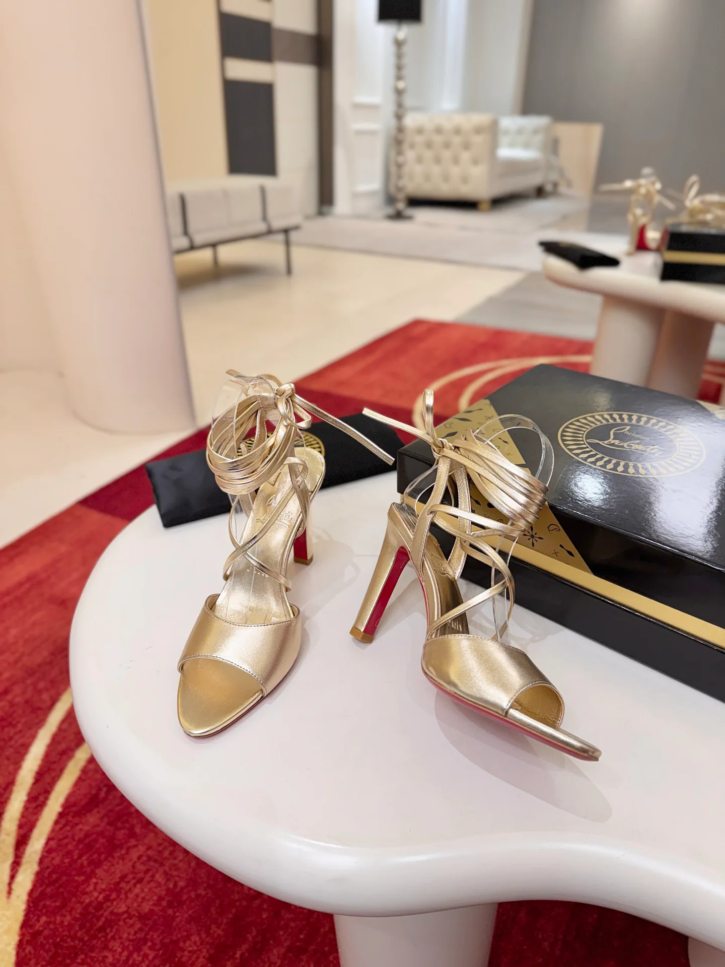 Women's Open-Toe Sandals CHRISTIAN LOUBOUTIN 19570906