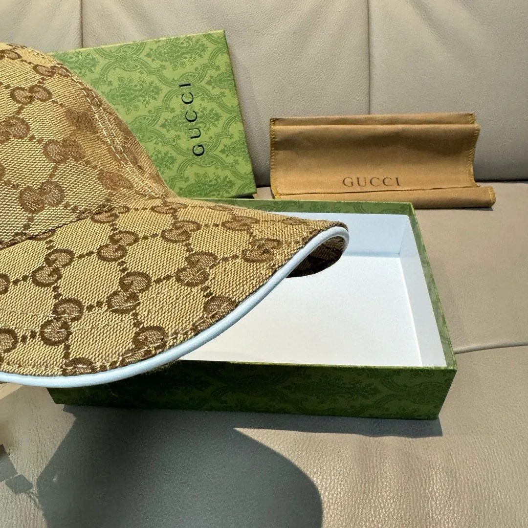 Hats GUCCI 18105289