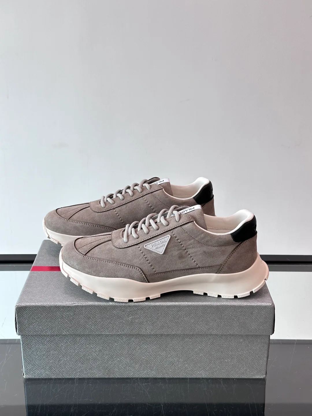 Men's Sneakers PRADA 18449483