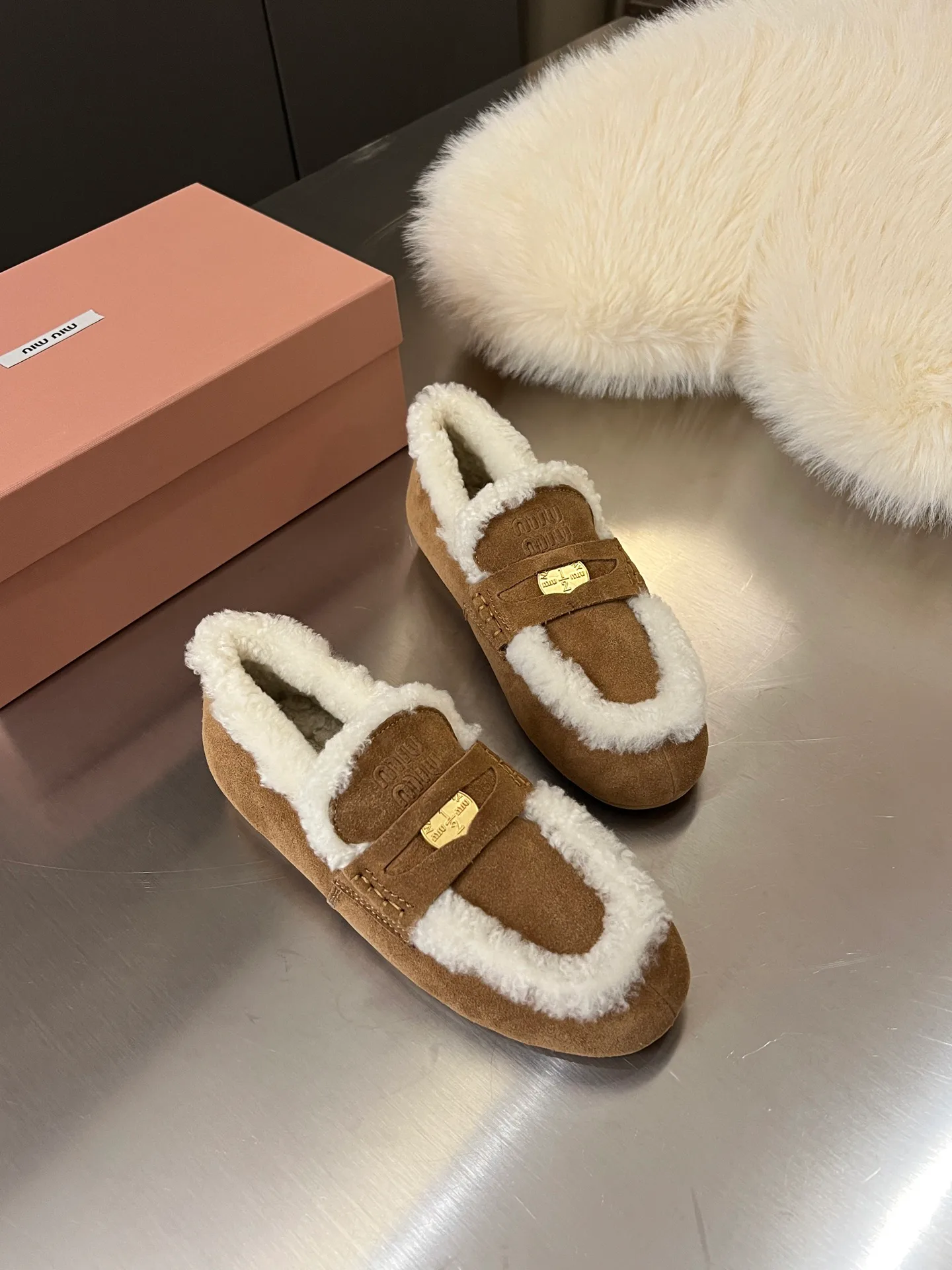 Women's Loafers And Moccasins MIU MIU 17948621