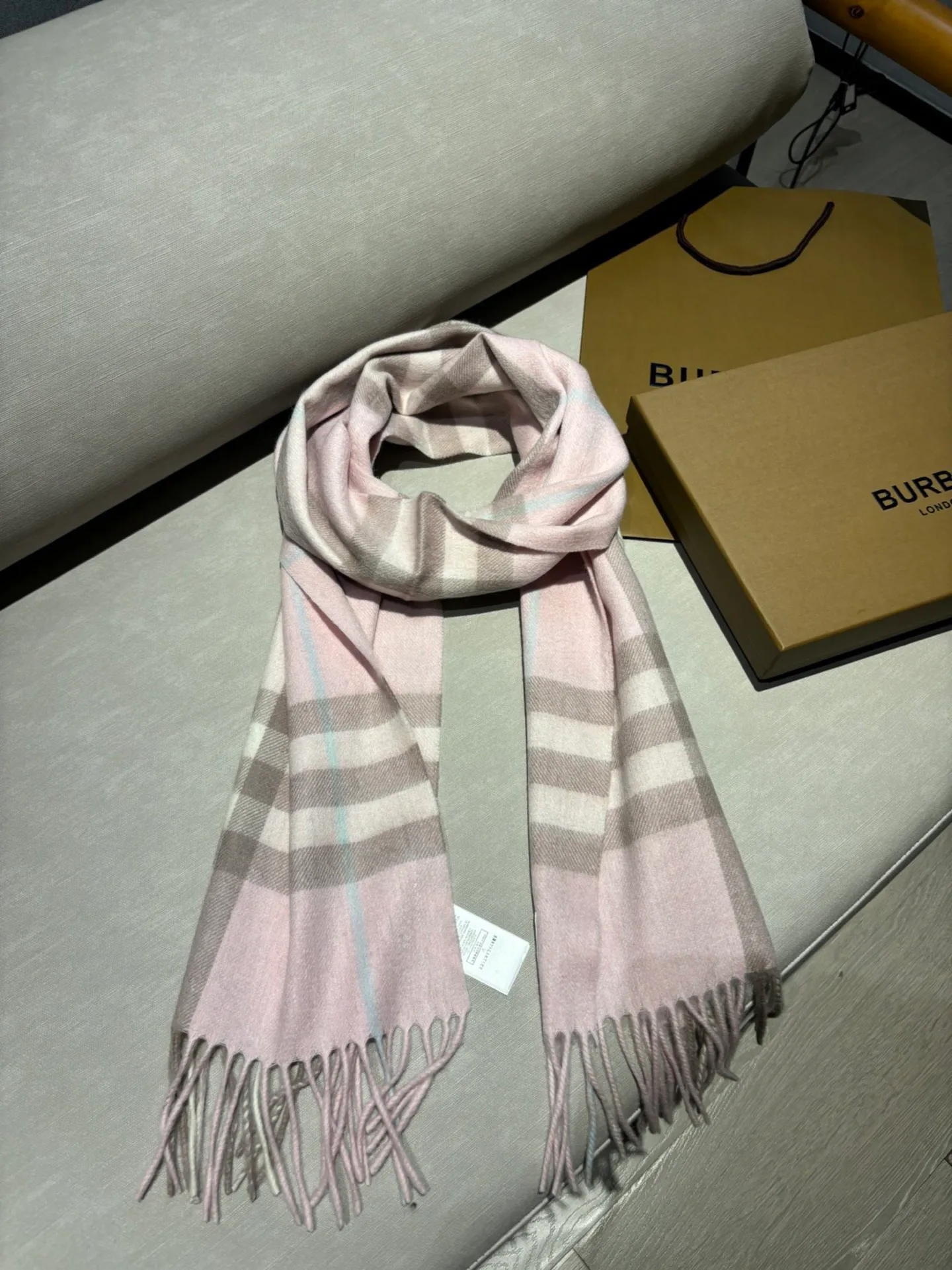 Scarves BURBERRY 18507479