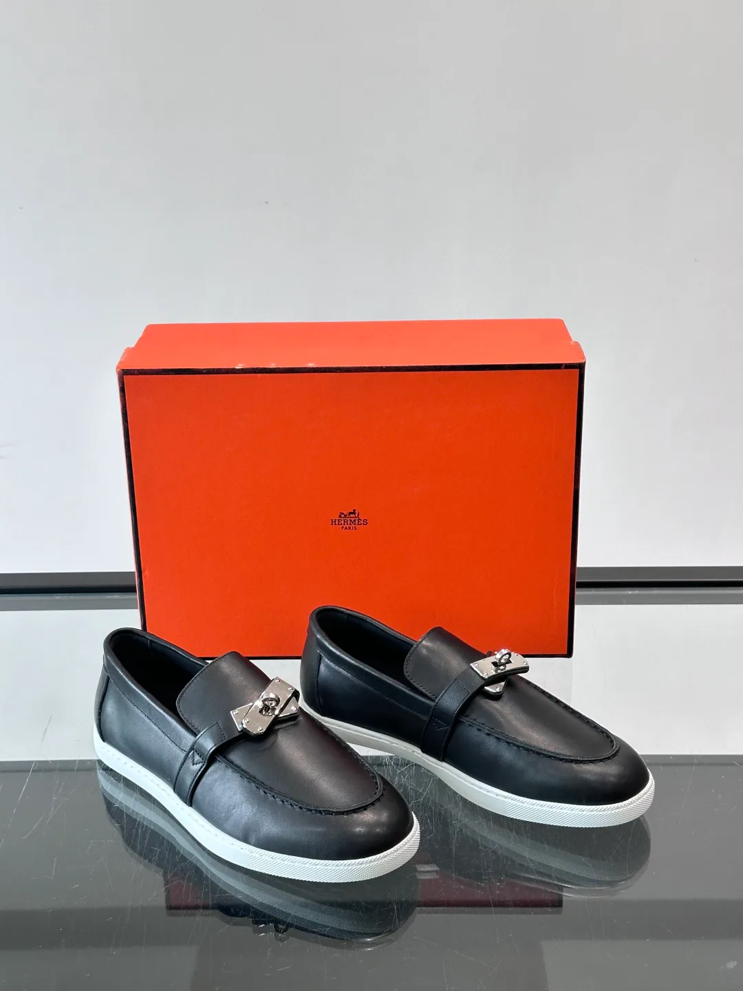 Men's Loafers And Dress Shoes HERMES 17904323