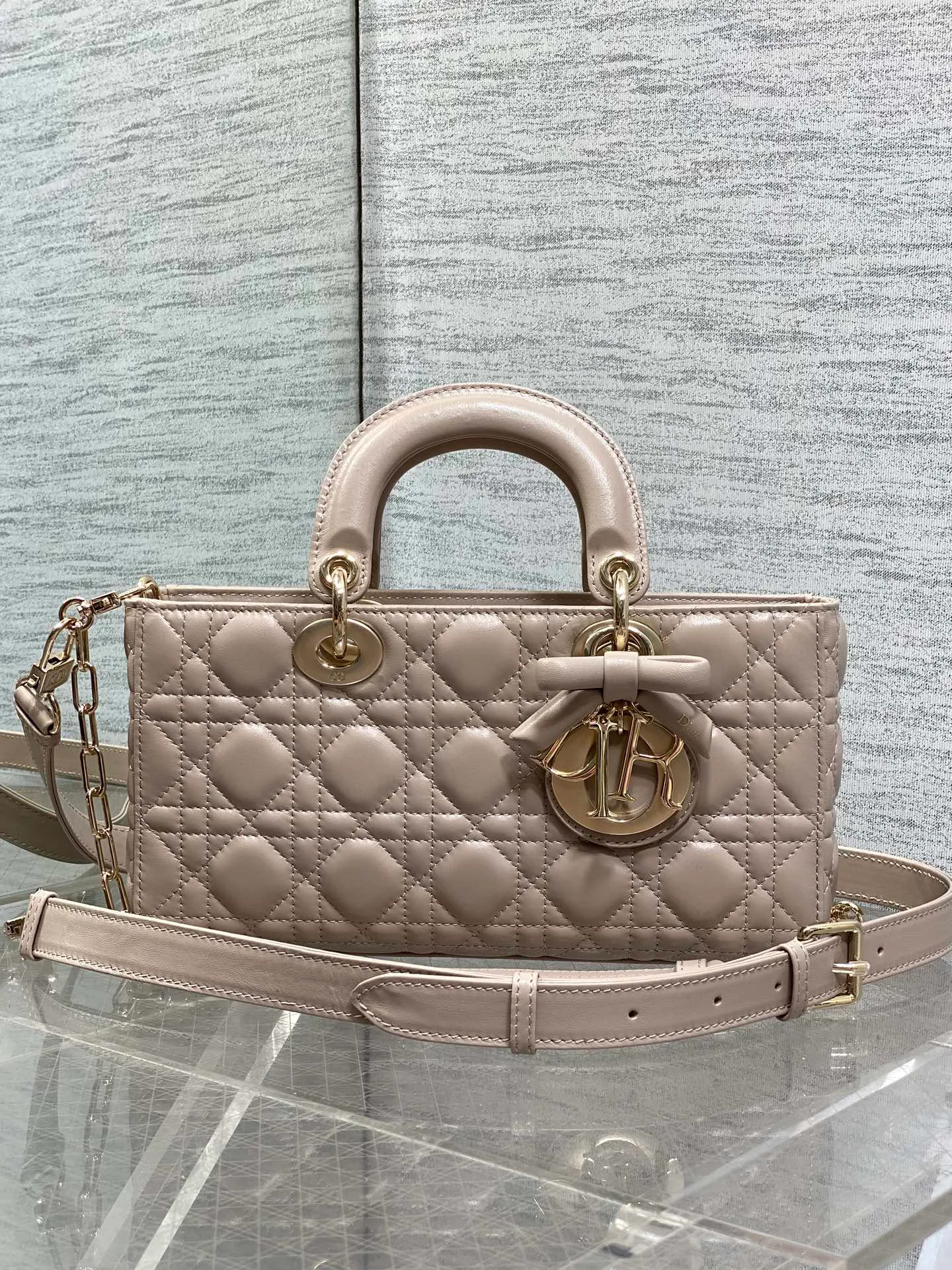 Women's Classic Handbags CHRISTIAN DIOR 18392910