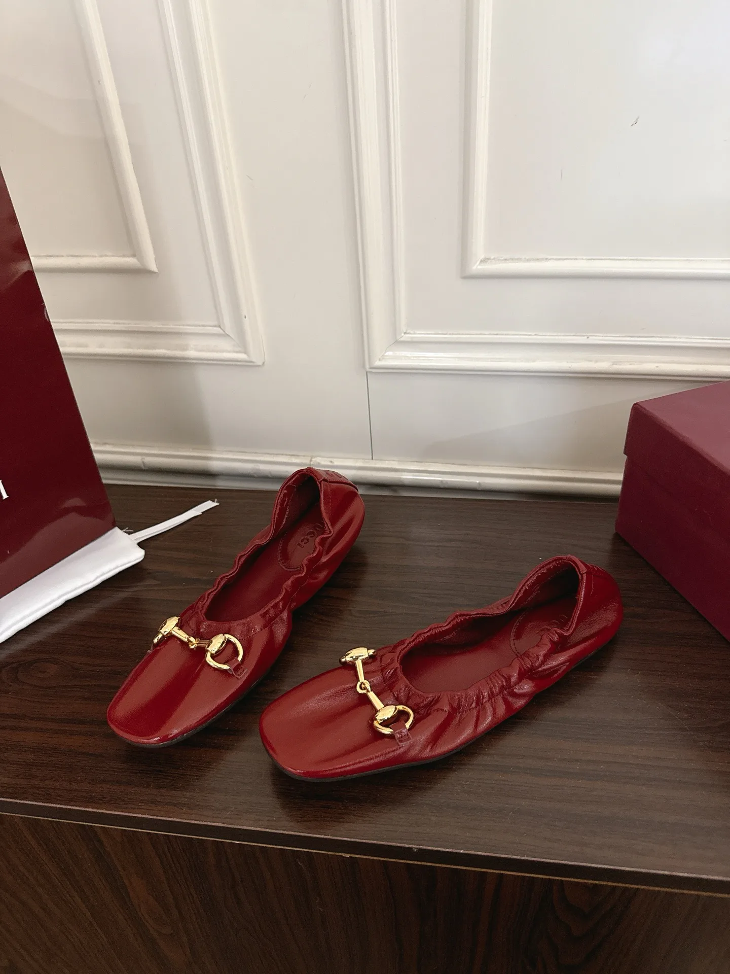 Women's Ballet Flats GUCCI 17801552