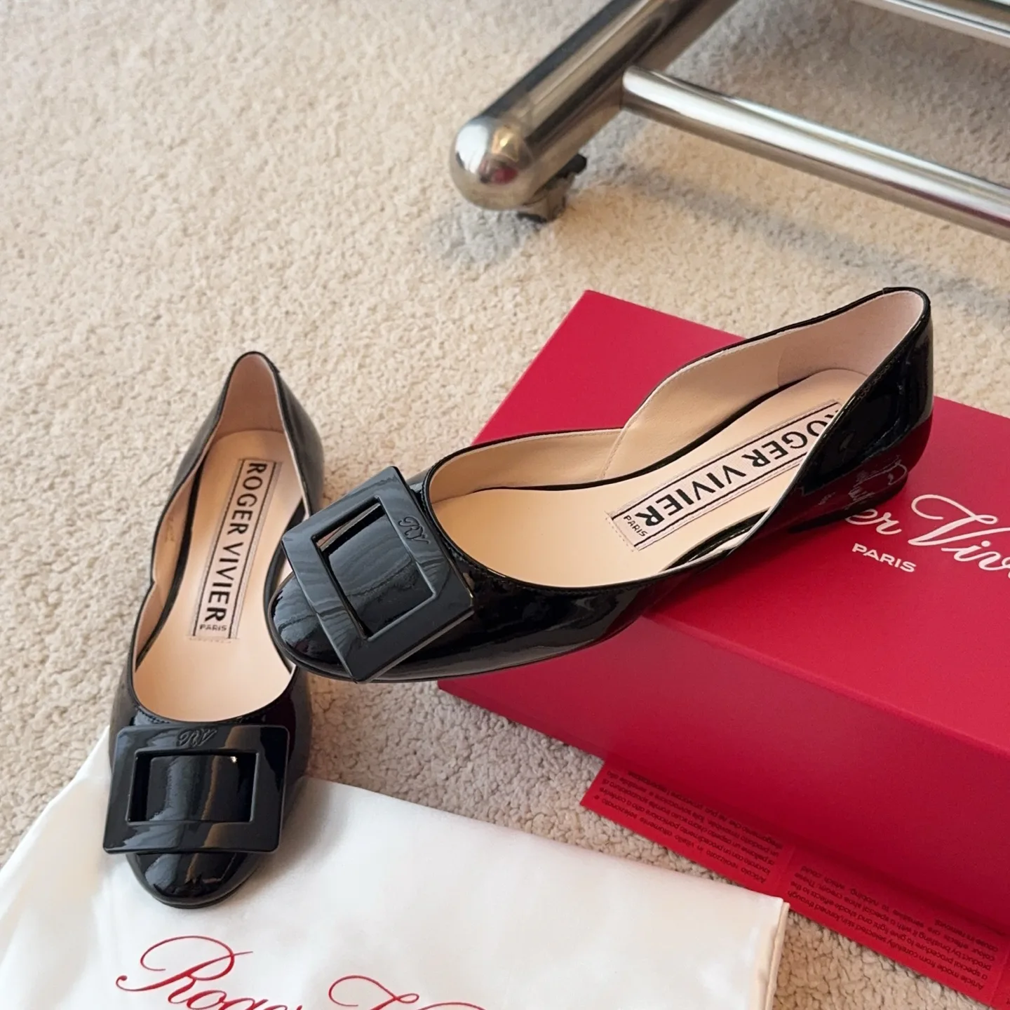 Women's Ballet Flats ROGER VIVIER 17550588