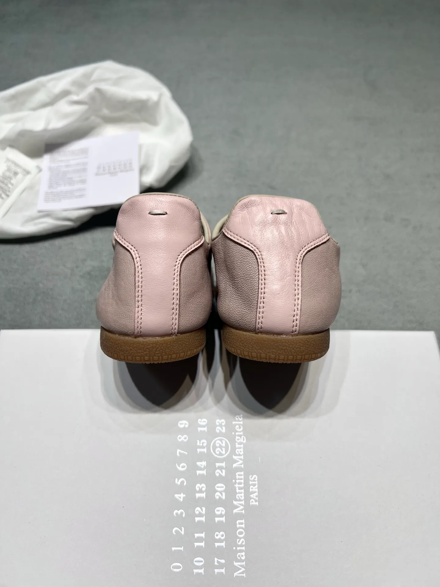 Women's Sneakers MAISON MARGIELA 18366872