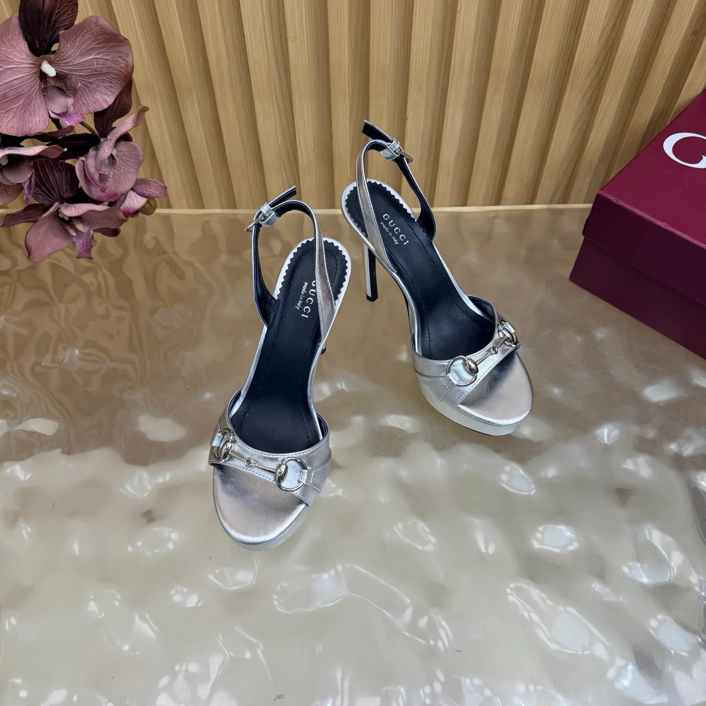 Women's Open-Toe Sandals GUCCI 17448815