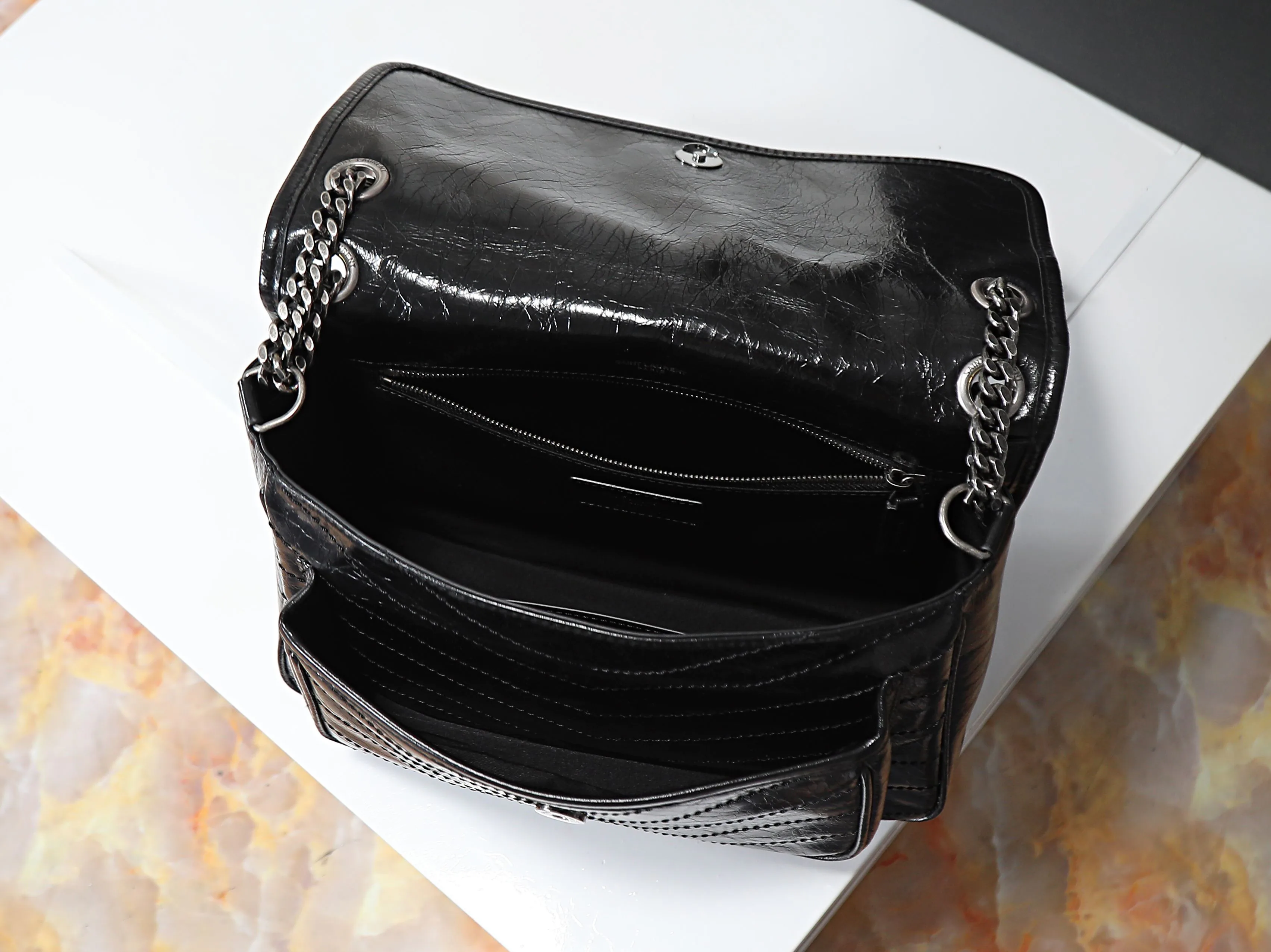 Women's Classic Handbags SAINT LAURENT 17138034