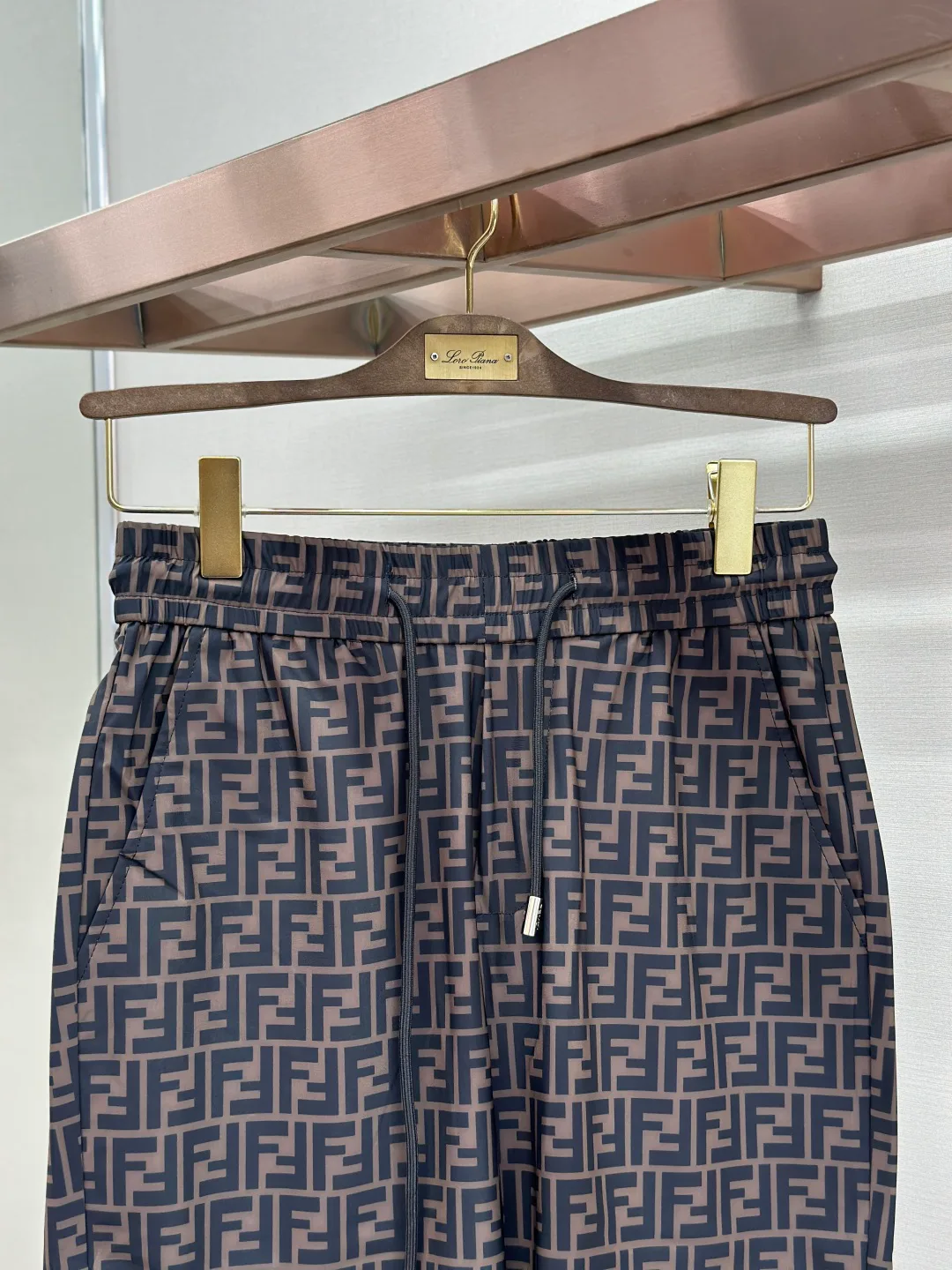 Men's Shorts FENDI 17468340